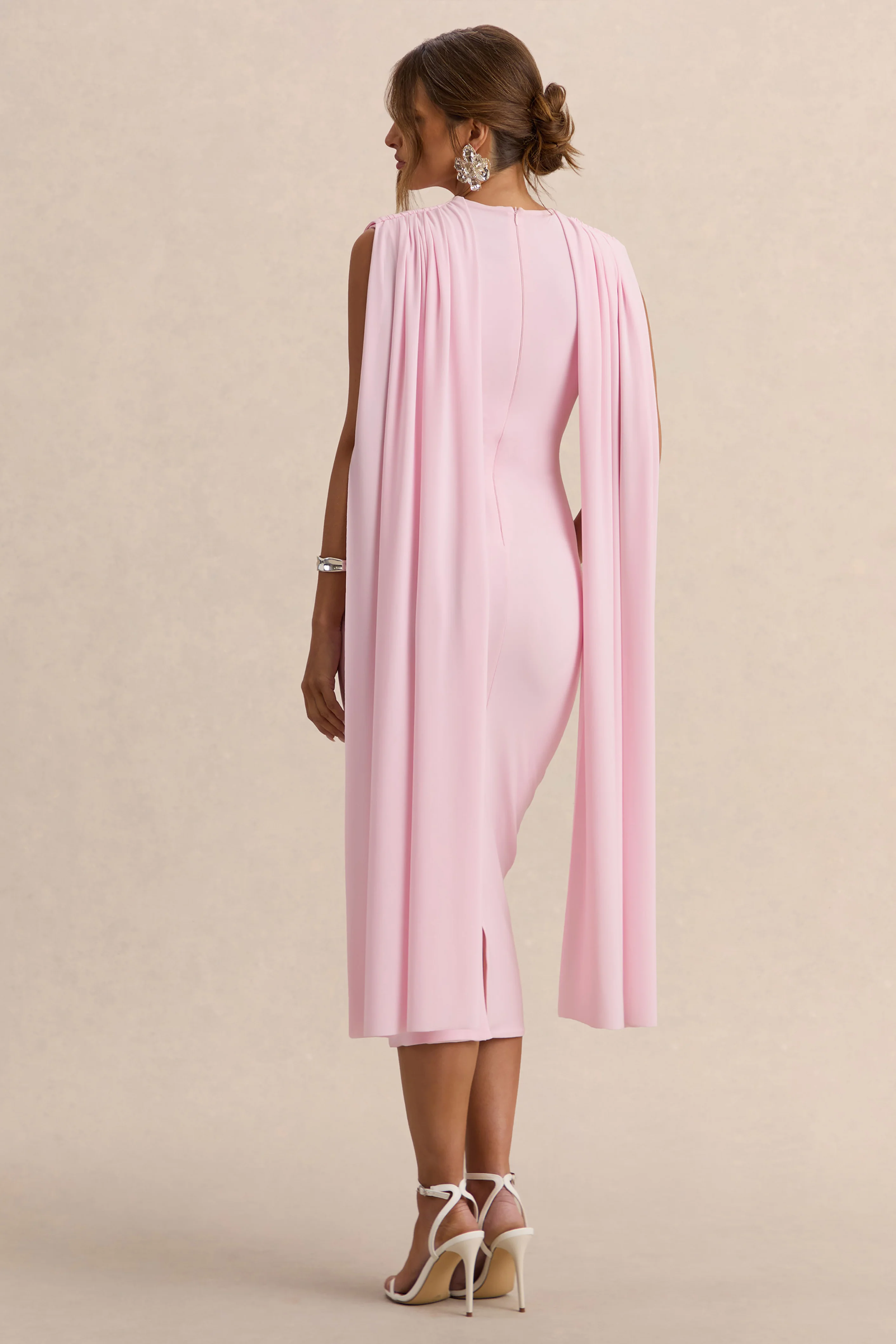 Milaine | Robe de maternité mi-longue rose clair à encolure ronde et manches cape - Image 2