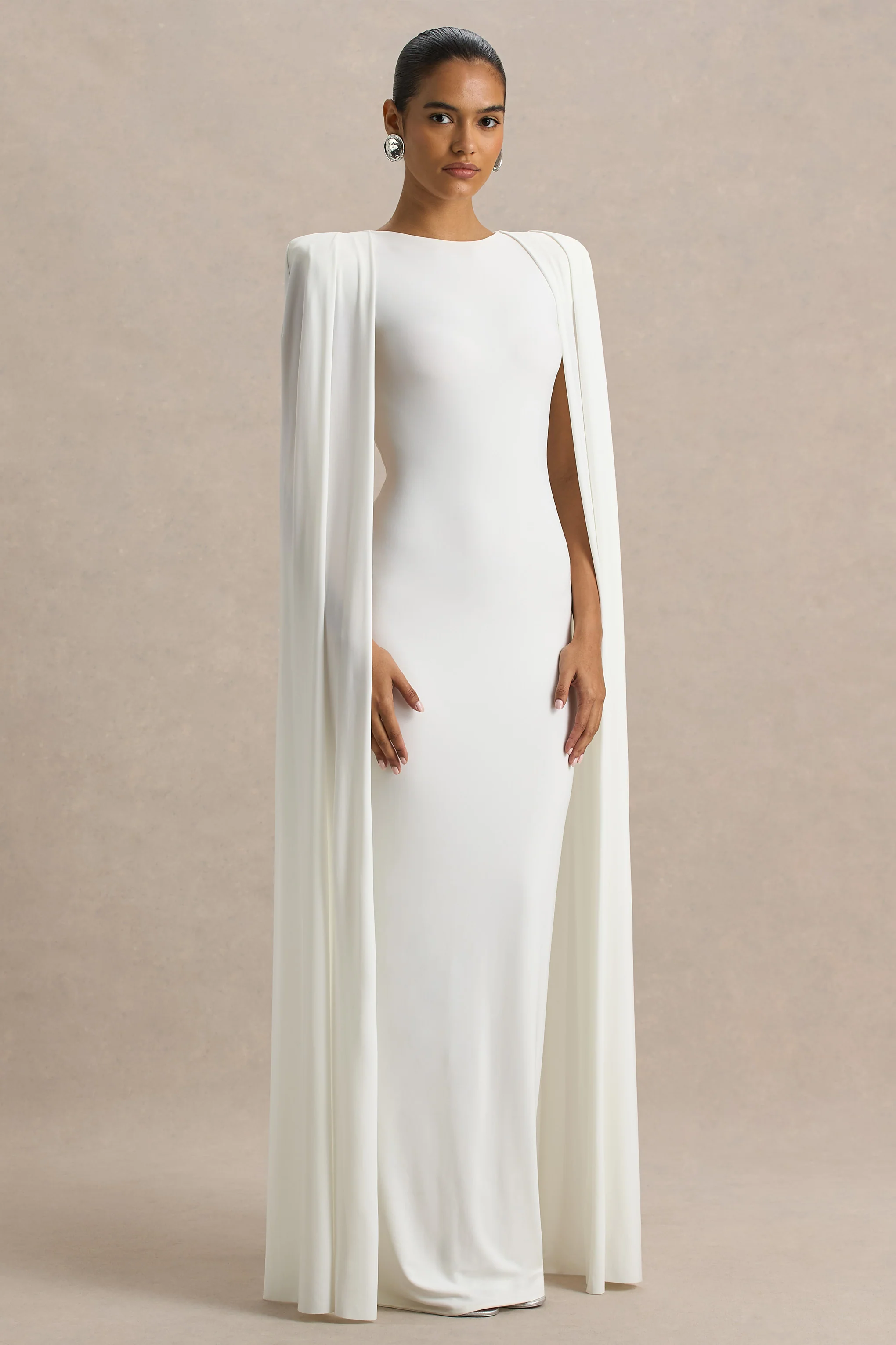 Mimi | Robe longue blanche à col haut et manches-capes