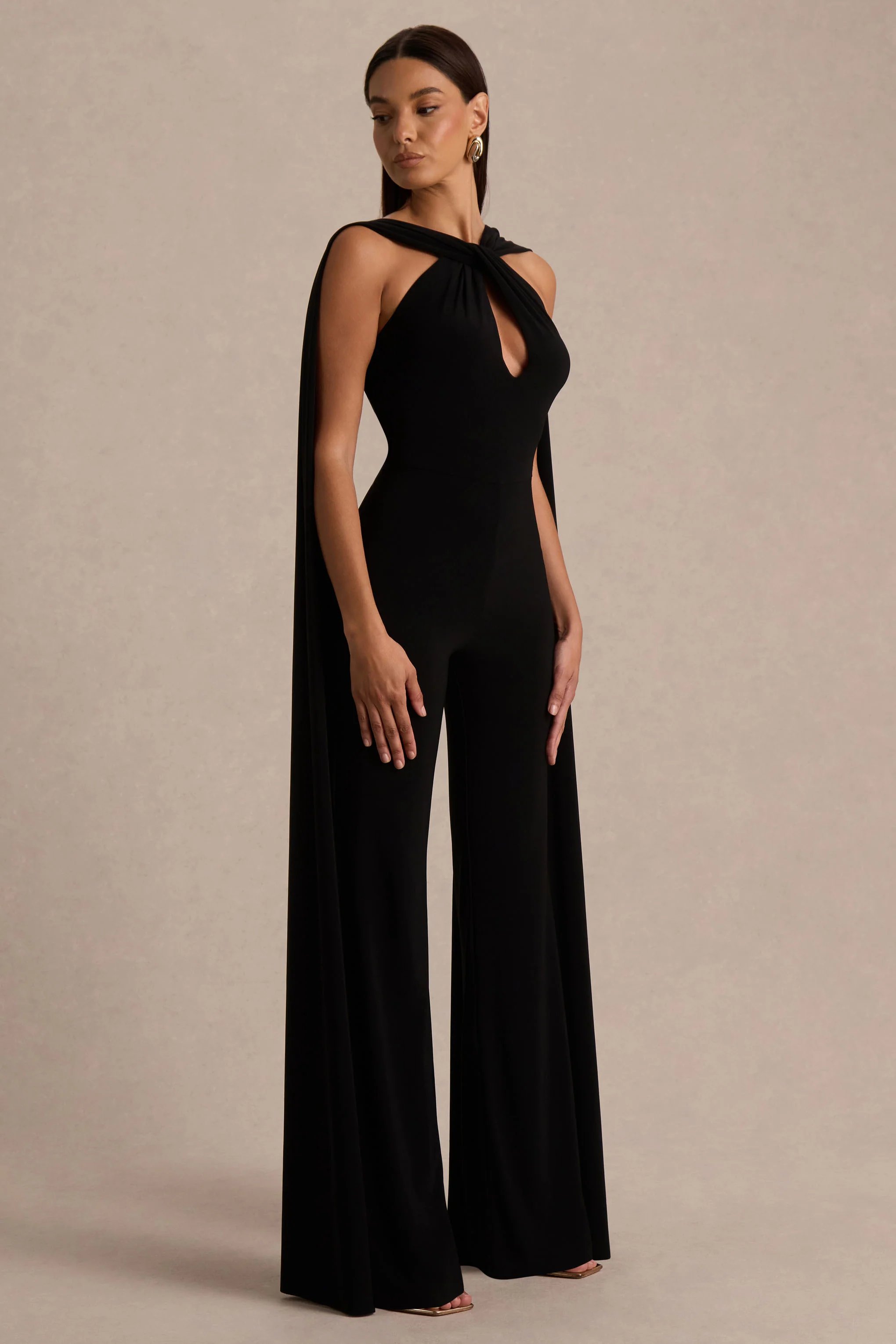 Mindy | Combinaison noire à col halter avec cape - Image 3