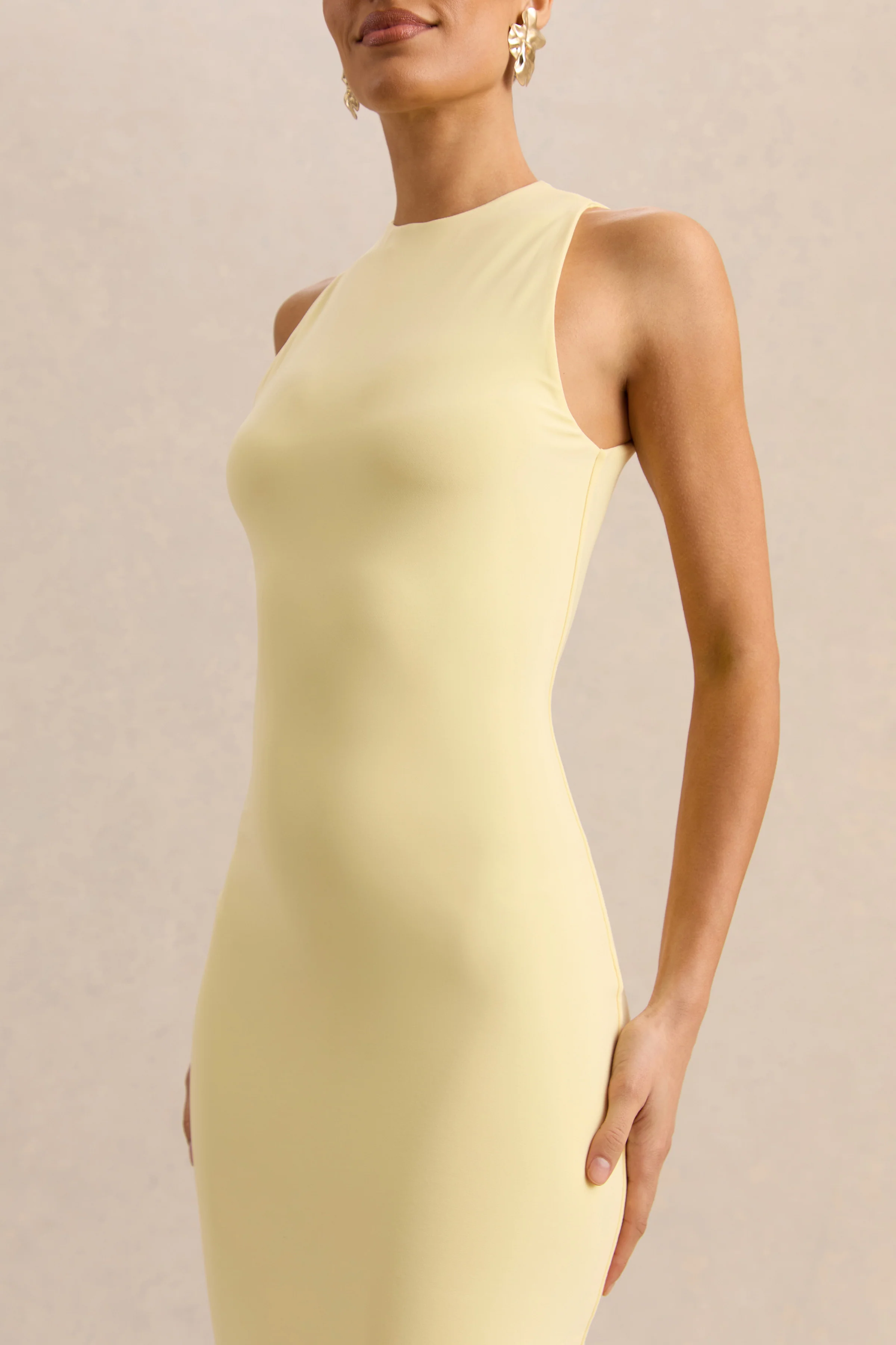 Mirana | Robe mi-longue citron à encolure dos nu - Image 2