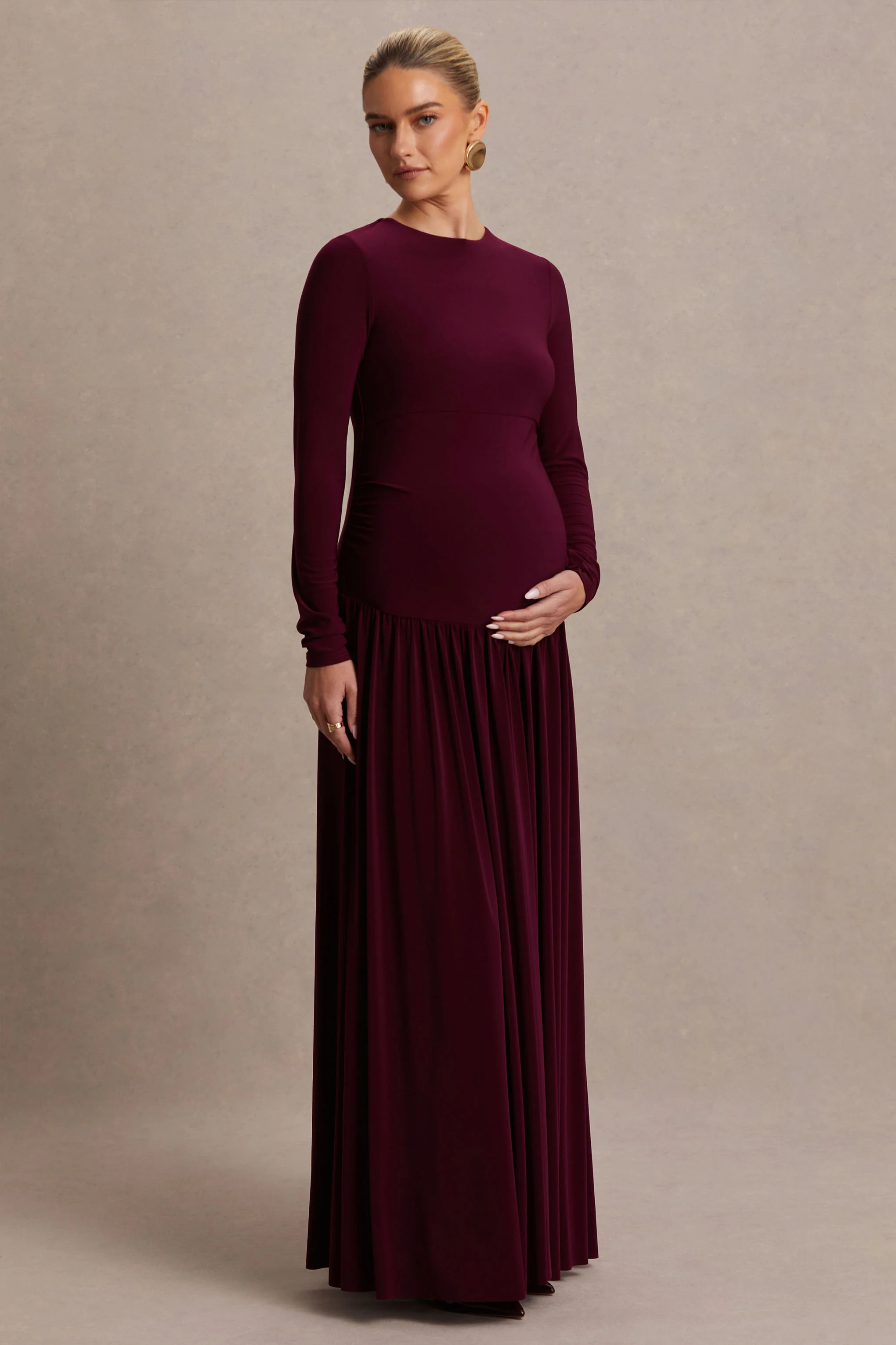 Monroe | Robe longue de maternité bordeaux à encolure ras-du-cou et taille basse - Image 5