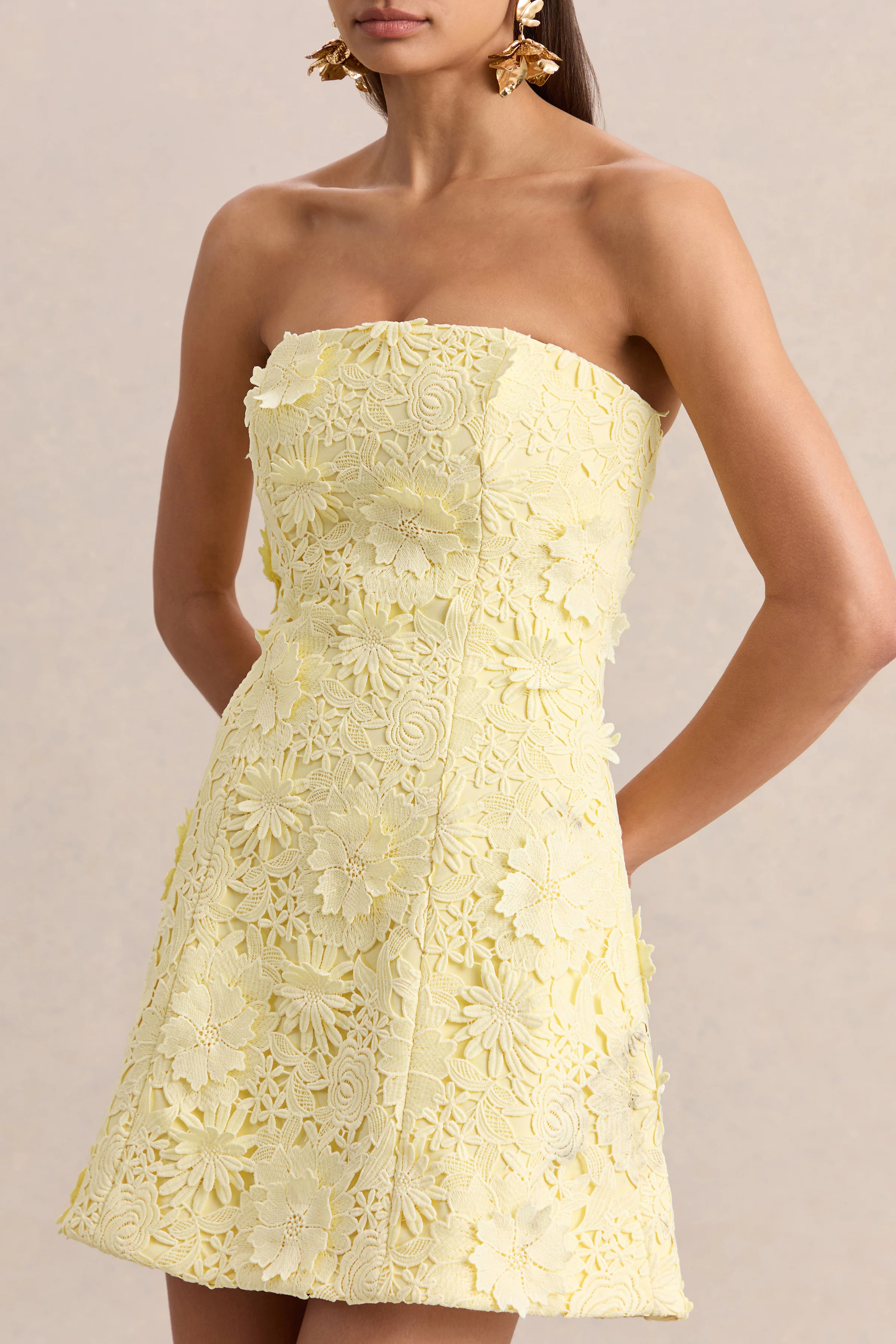 Natalie | Mini-robe bandeau en dentelle citron - Image 8