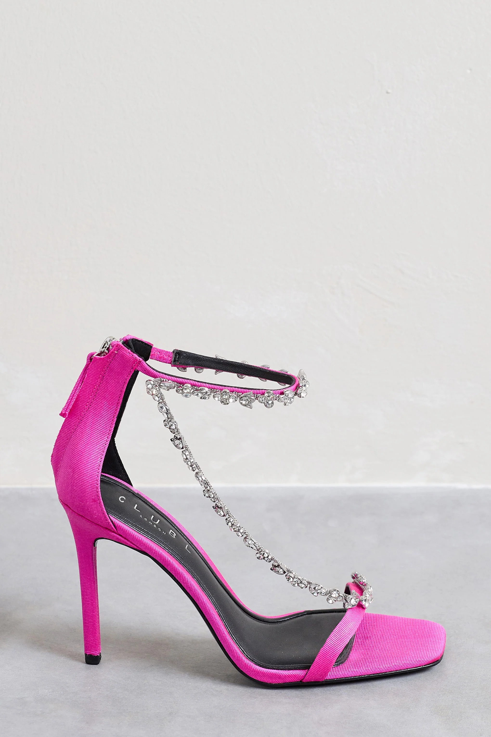 Oh Please | Sandales roses à talons et chaine en diamants - Image 3