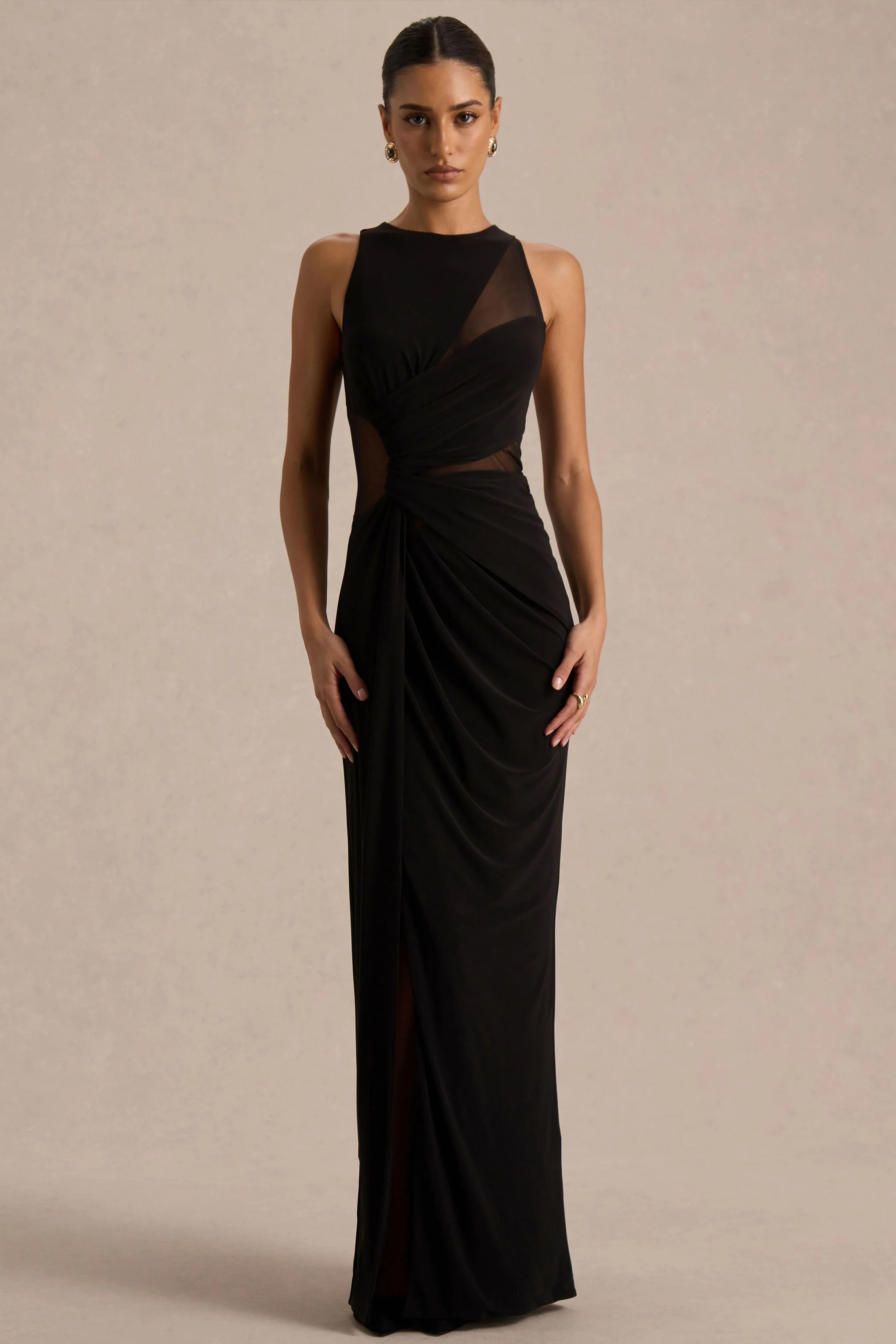 Opaline | Robe longue noire à encolure ras-du-cou