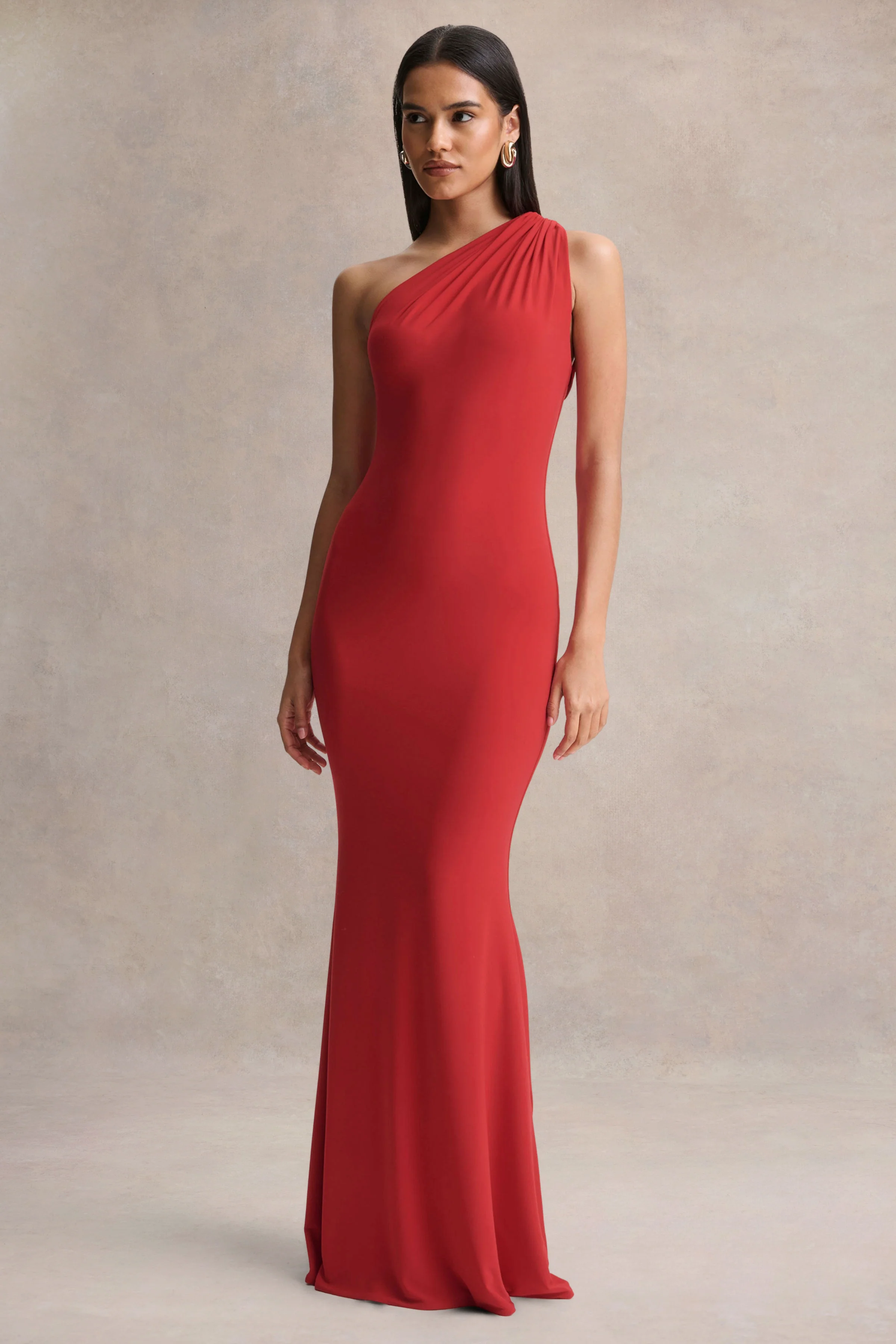 Ottilie | Robe longue rouge à encolure asymétrique - Image 5