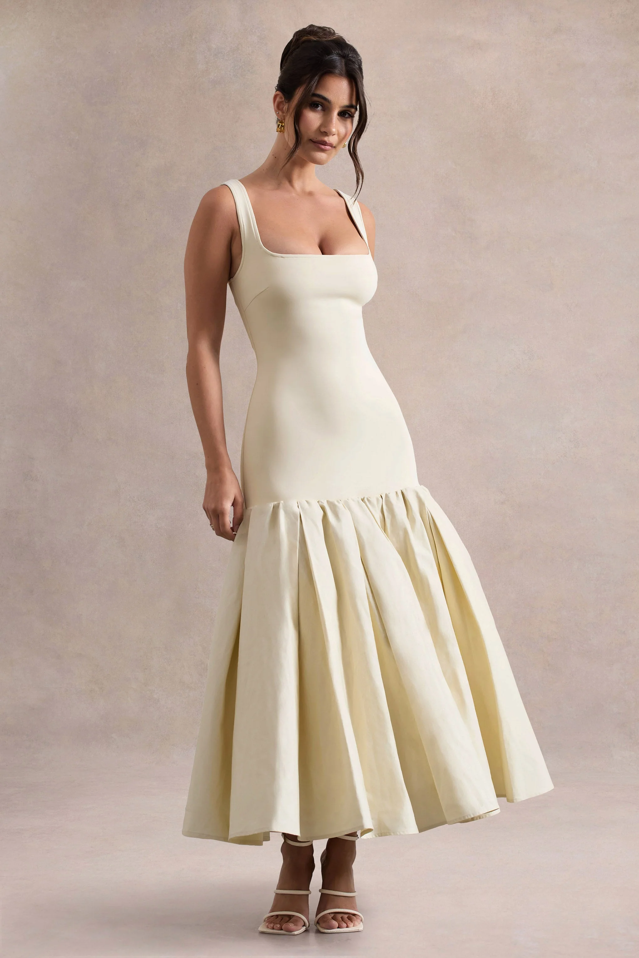 Parida | Robe longue en popeline crème à taille basse avec ourlet péplum - Image 3