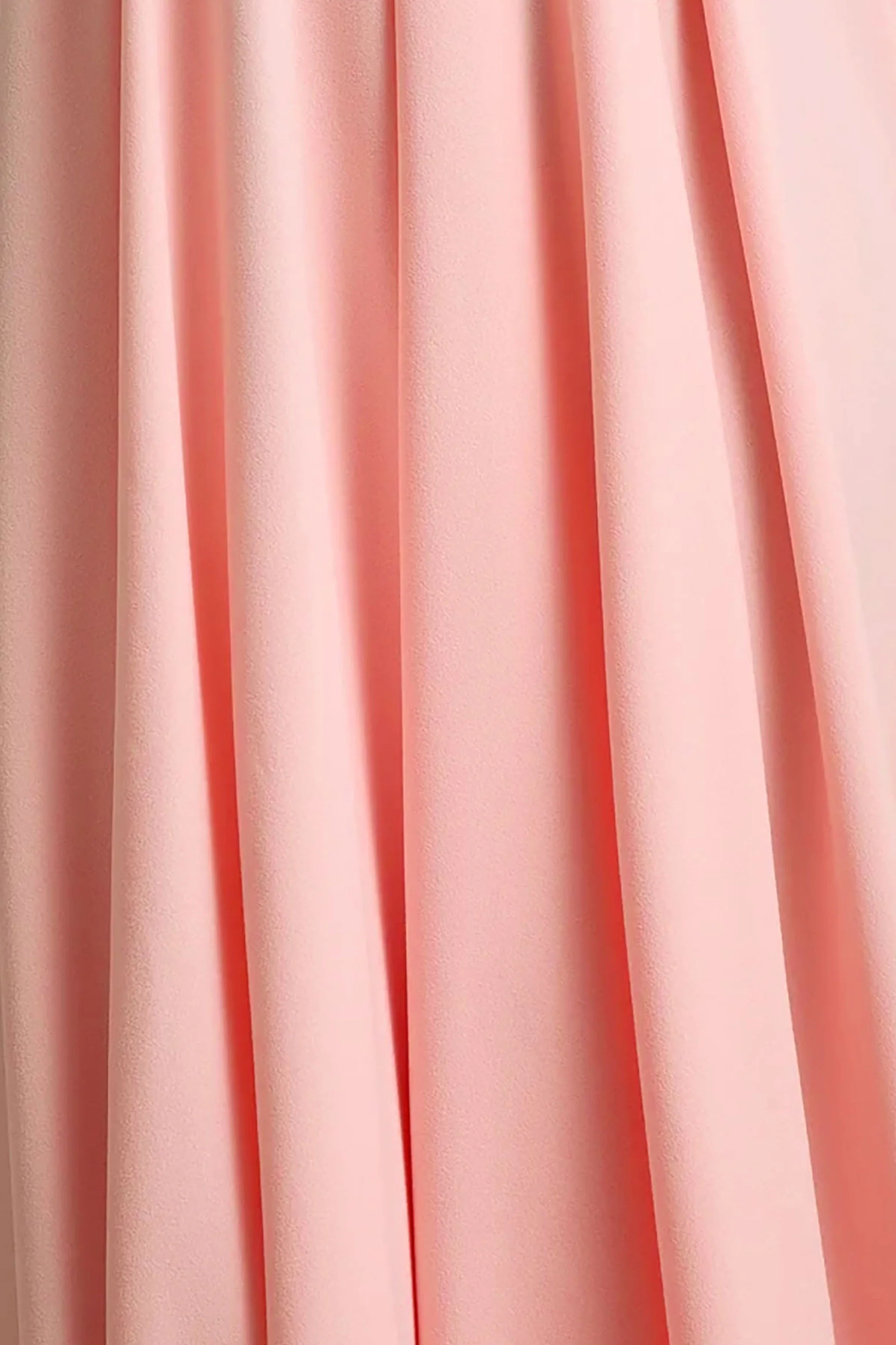 Parina | Robe mi-longue rose à bretelles et ourlet volumineux - Image 6