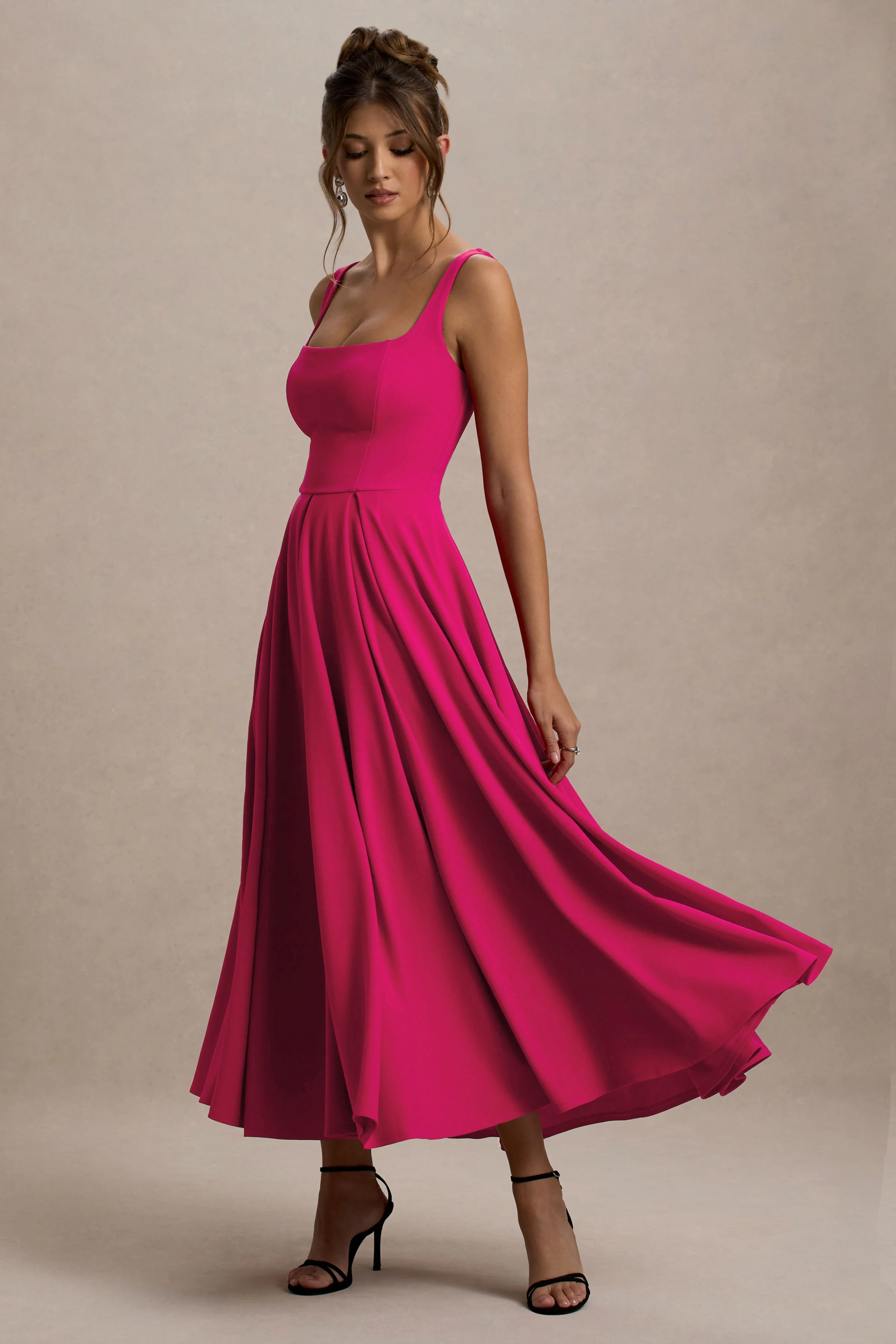 Parina | Robe Mi-Longue Rose à Bretelles avec Ourlet Volumineux - Image 4
