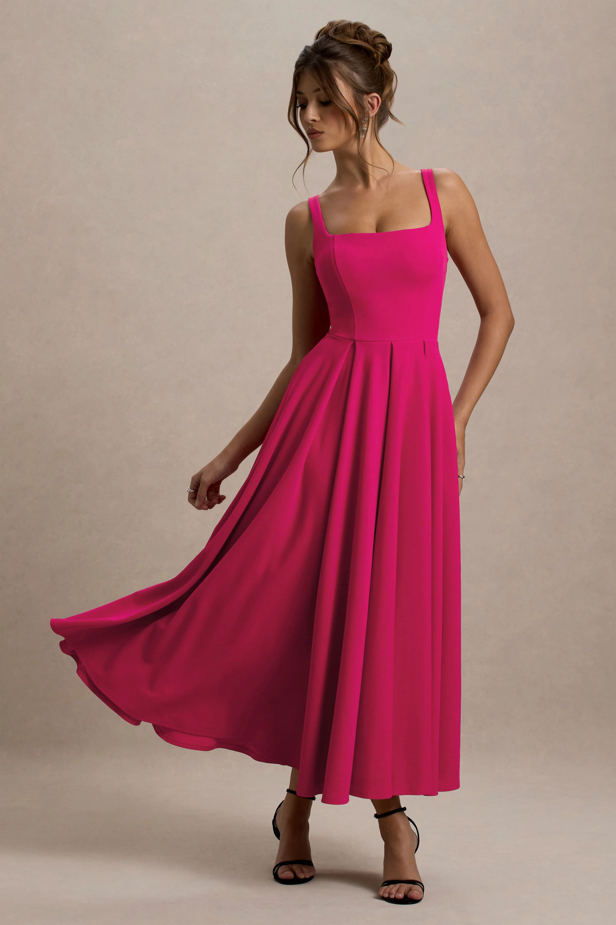 Parina | Robe Mi-Longue Rose à Bretelles avec Ourlet Volumineux - Image 5