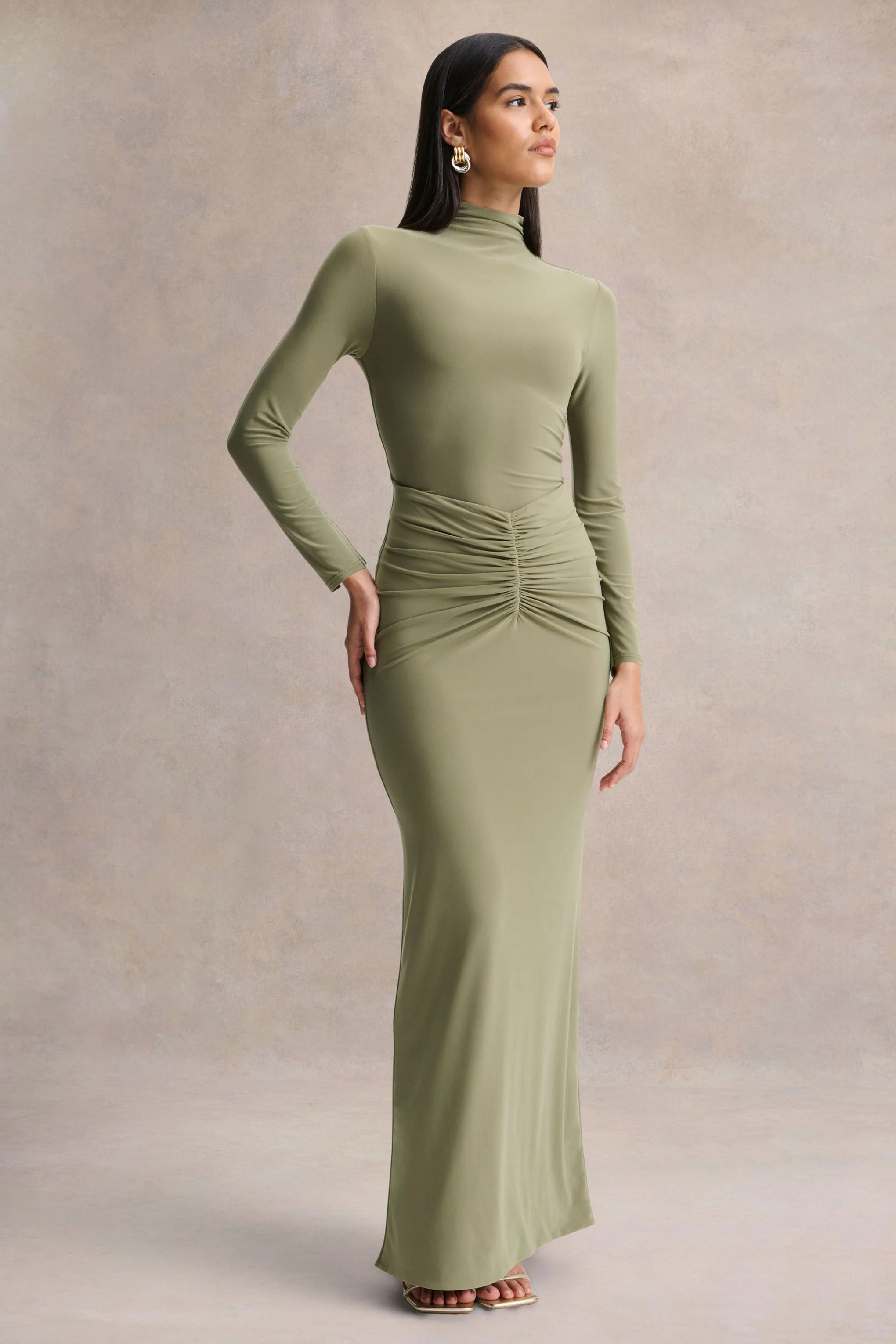 Persis | Robe longue olive à col montant avec détails froncés - Image 5