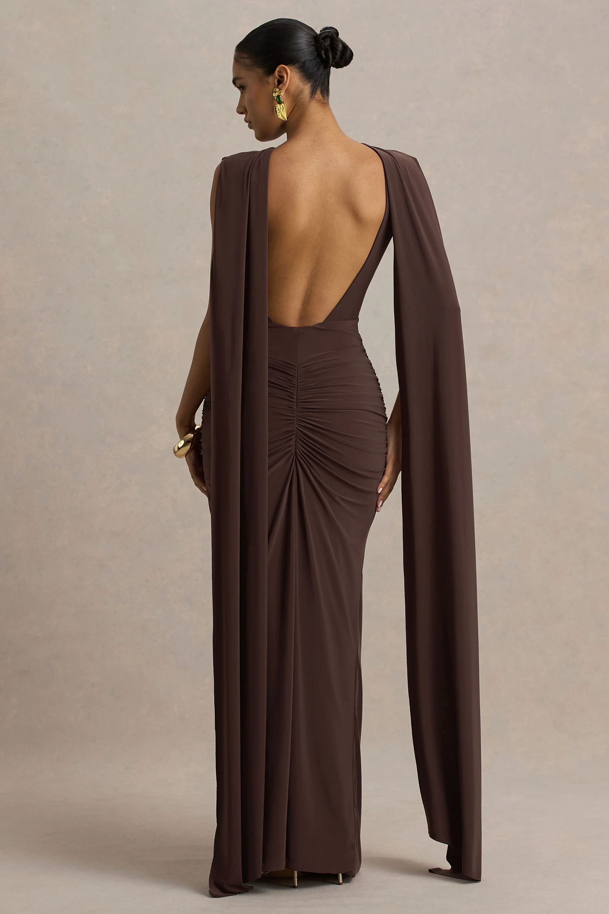 Premiere | Robe longue marron à col rond avec détails froncés