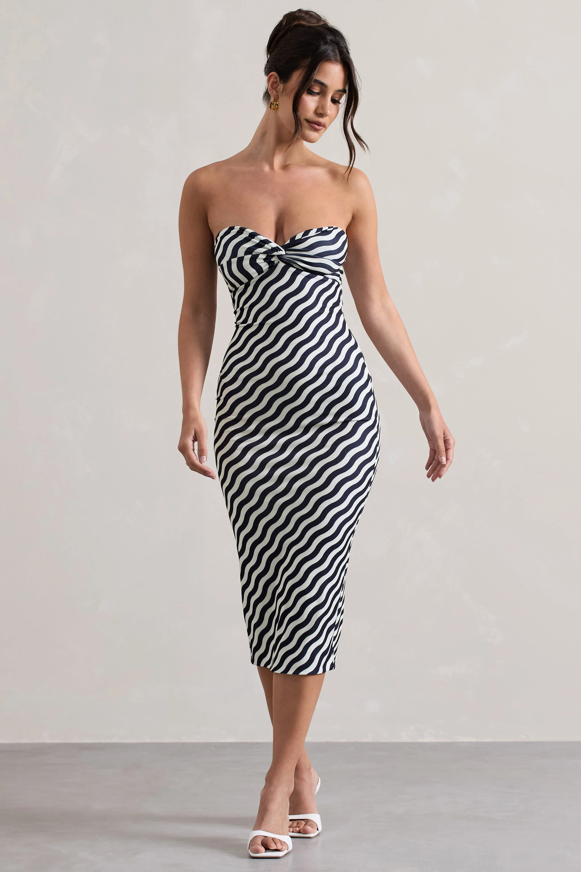 Reese | Robe mi-longue à bandes bleu marine sans bretelles - Image 6