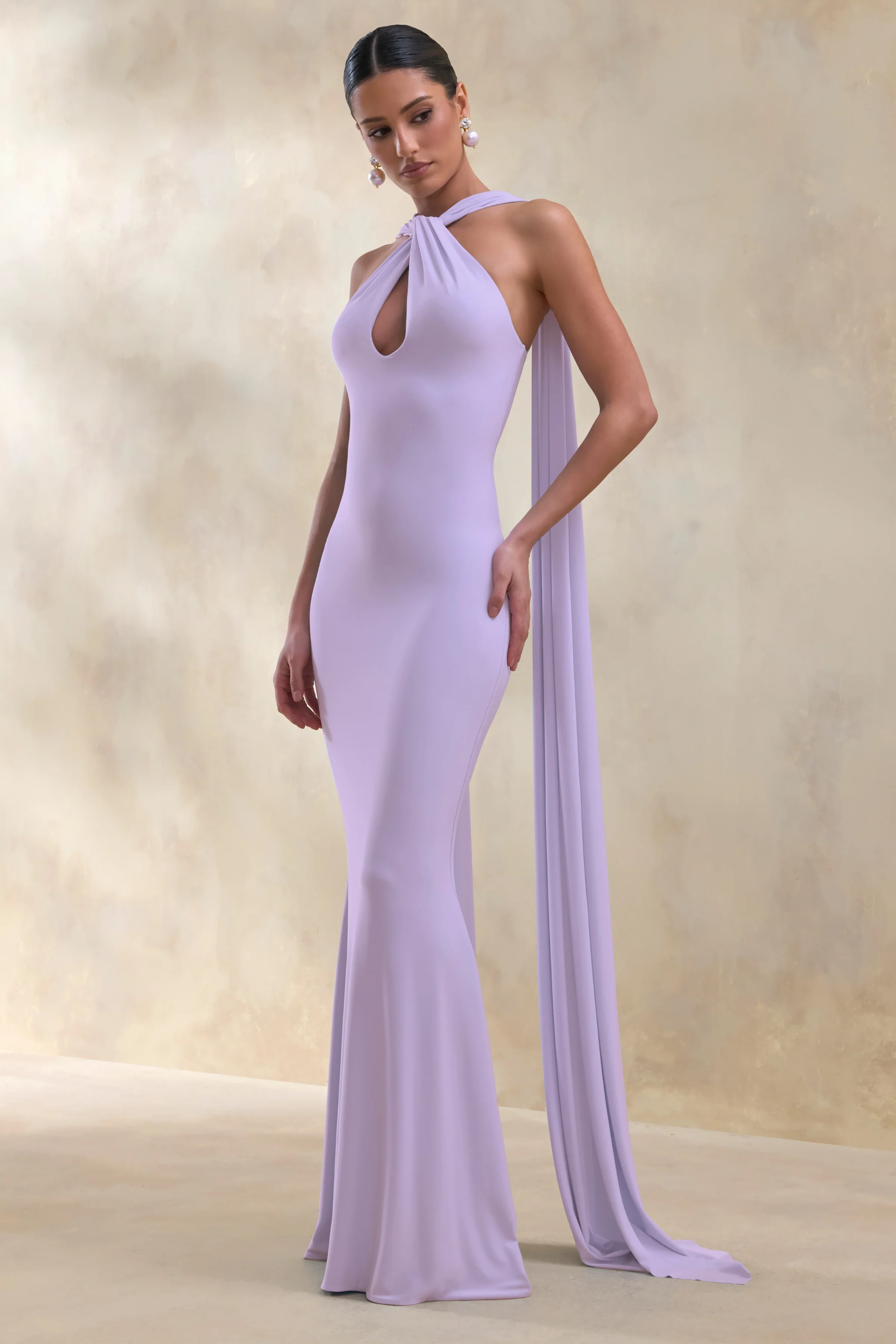 Rhoda | Robe longue lilas à encolure dos-nu torsadée avec cape