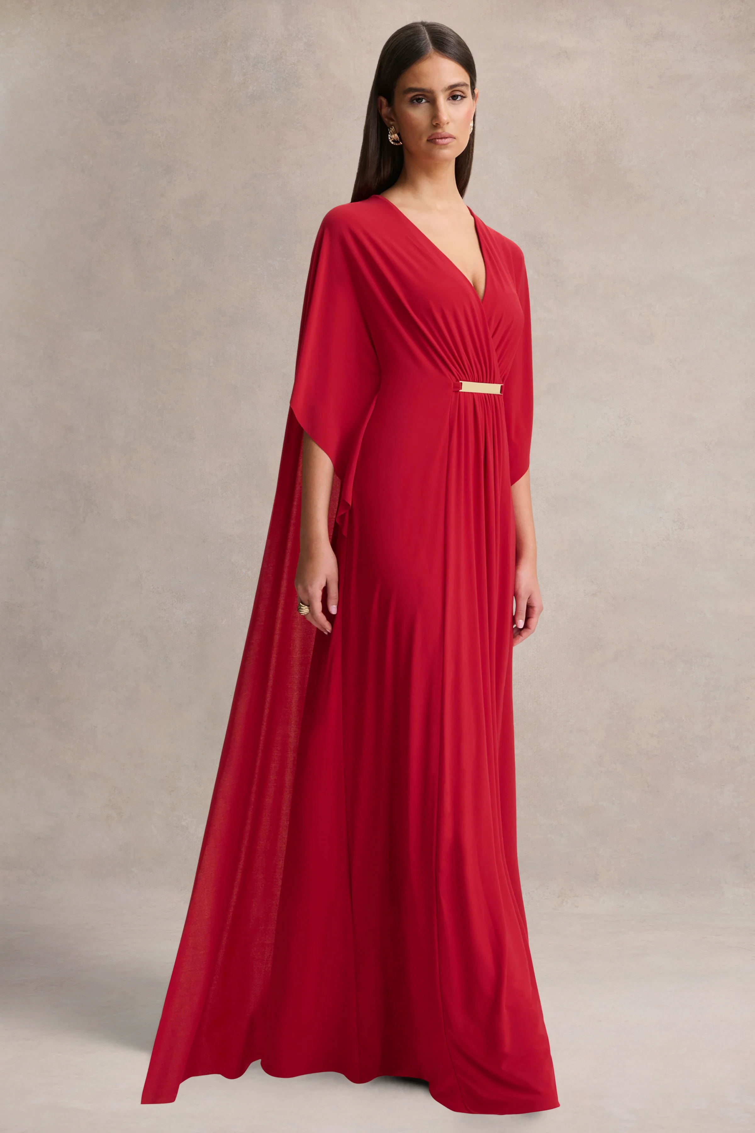 Romilly | Robe longue rouge à décolleté plongeant avec détails froncés - Image 4