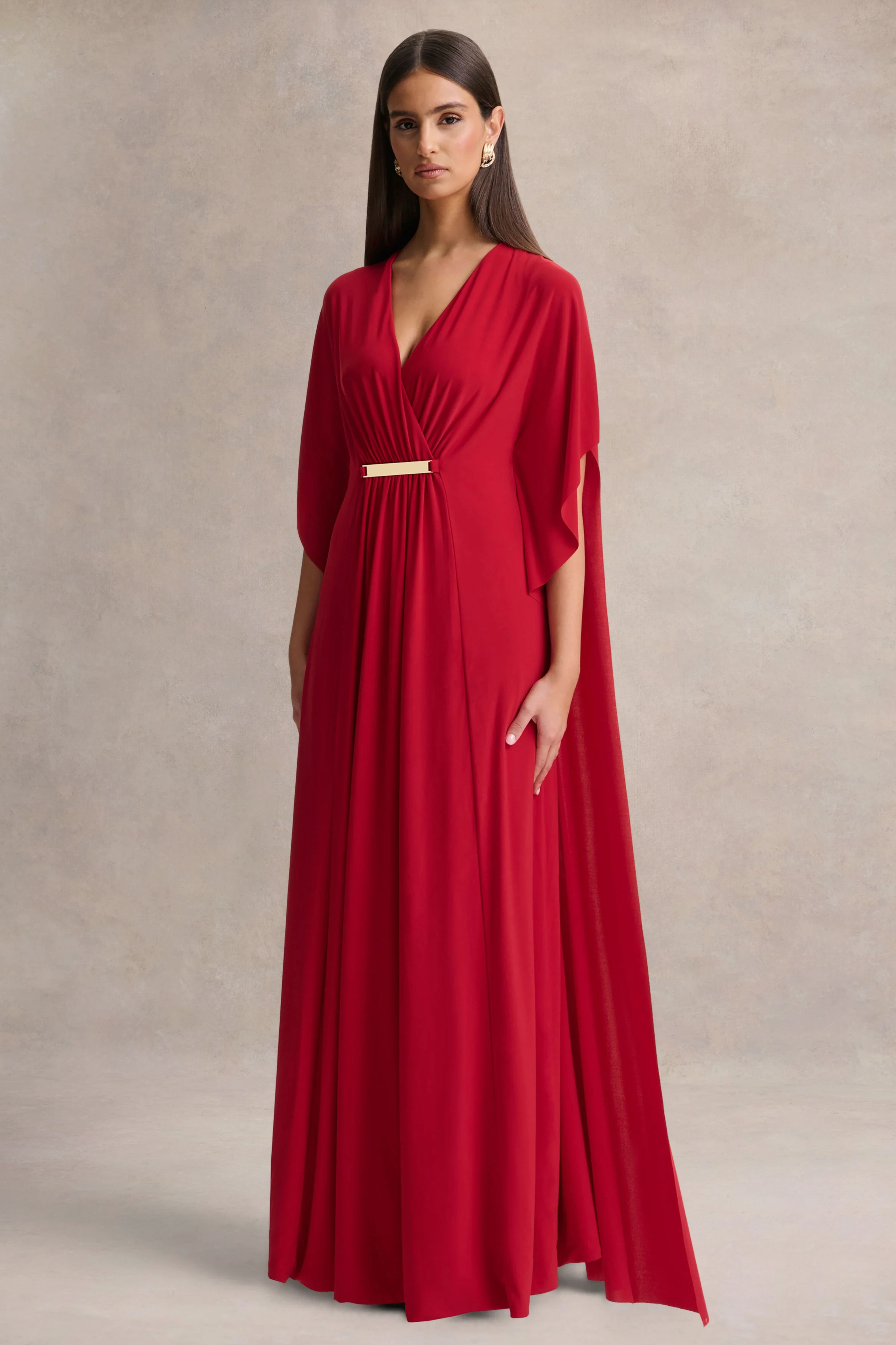 Romilly | Robe longue rouge à décolleté plongeant avec détails froncés - Image 5