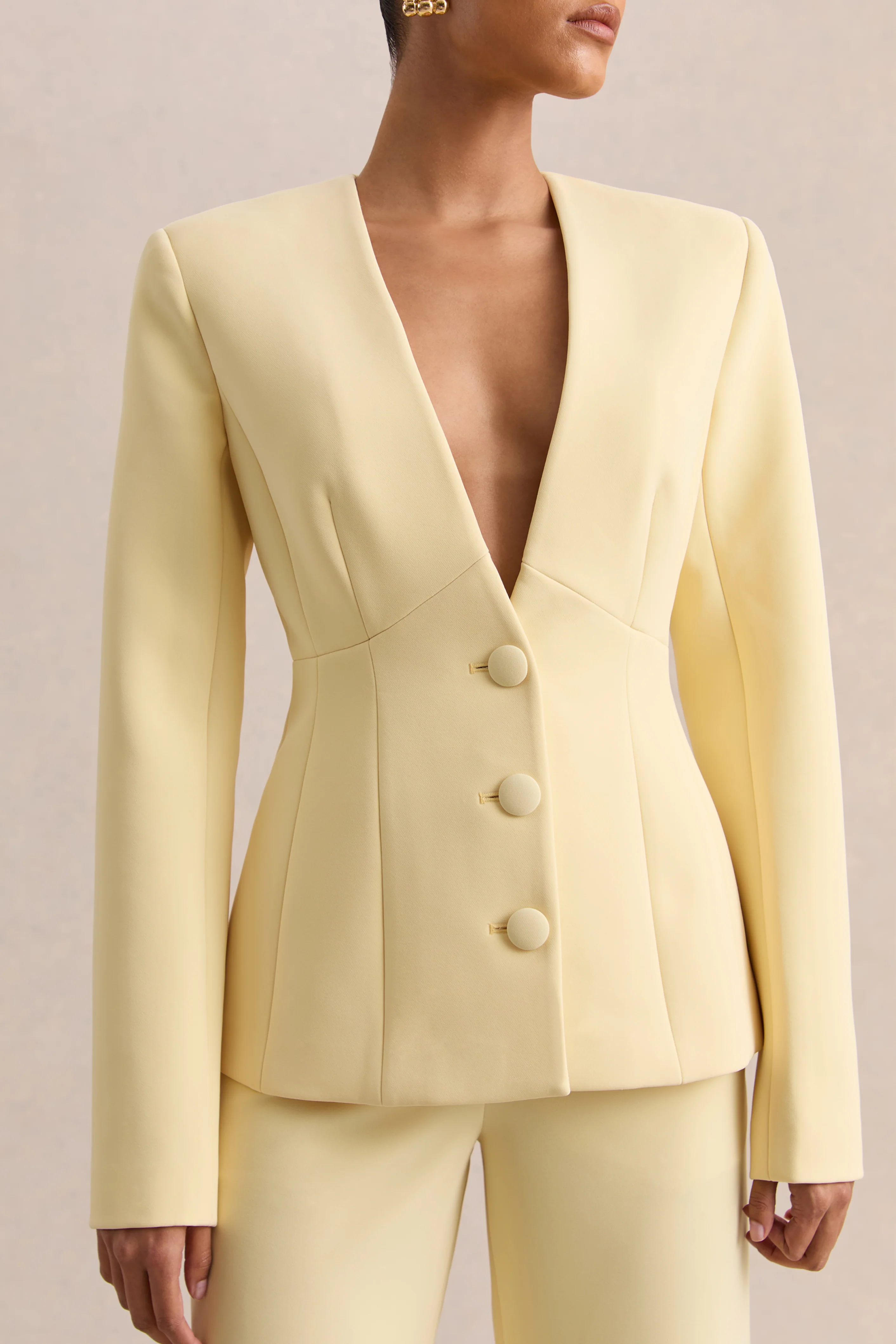 Rosalina | Blazer tailleur citron à décolleté plongeant extrême - Image 4