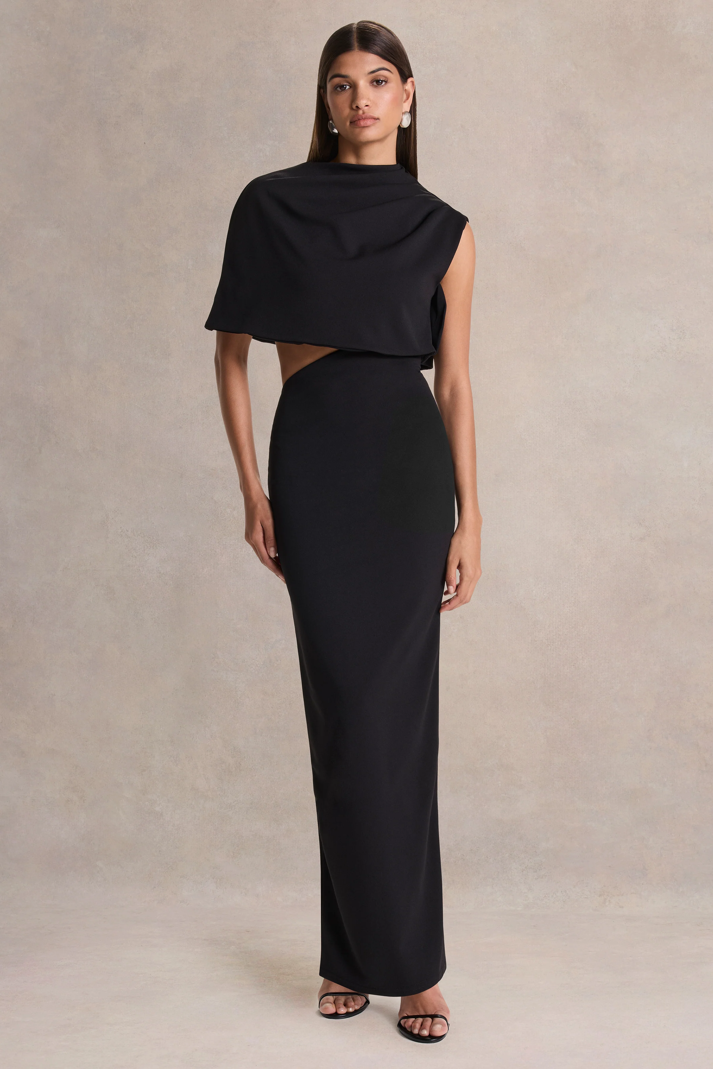 Roseth | Robe longue noire à encolure haute avec cape amovible