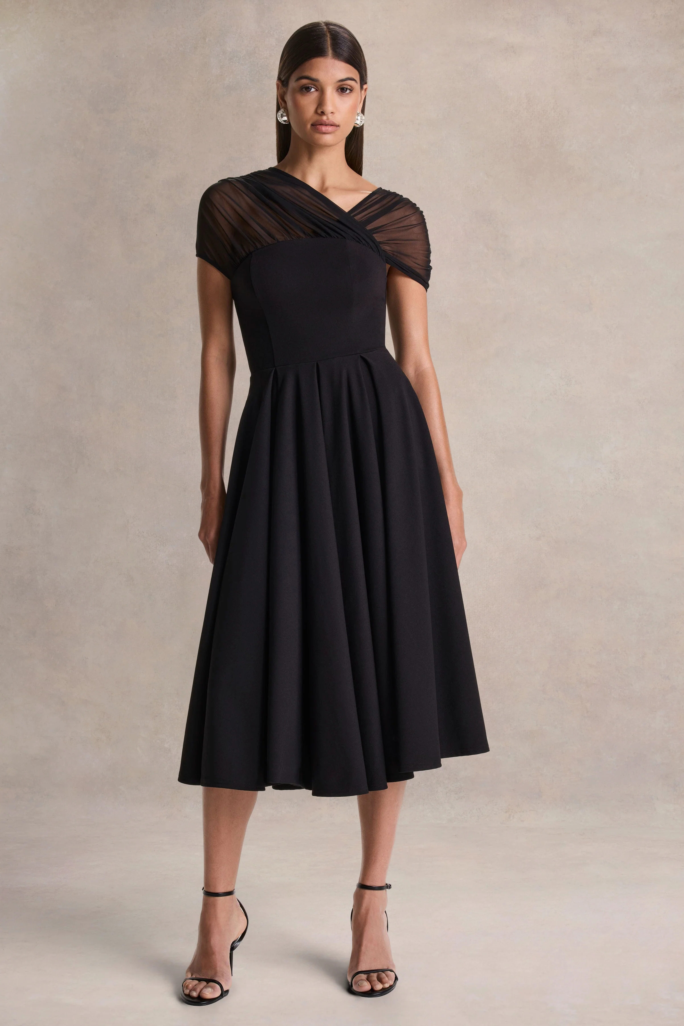 Rosette | Robe mi-longue noire à encolure asymétrique - Image 5