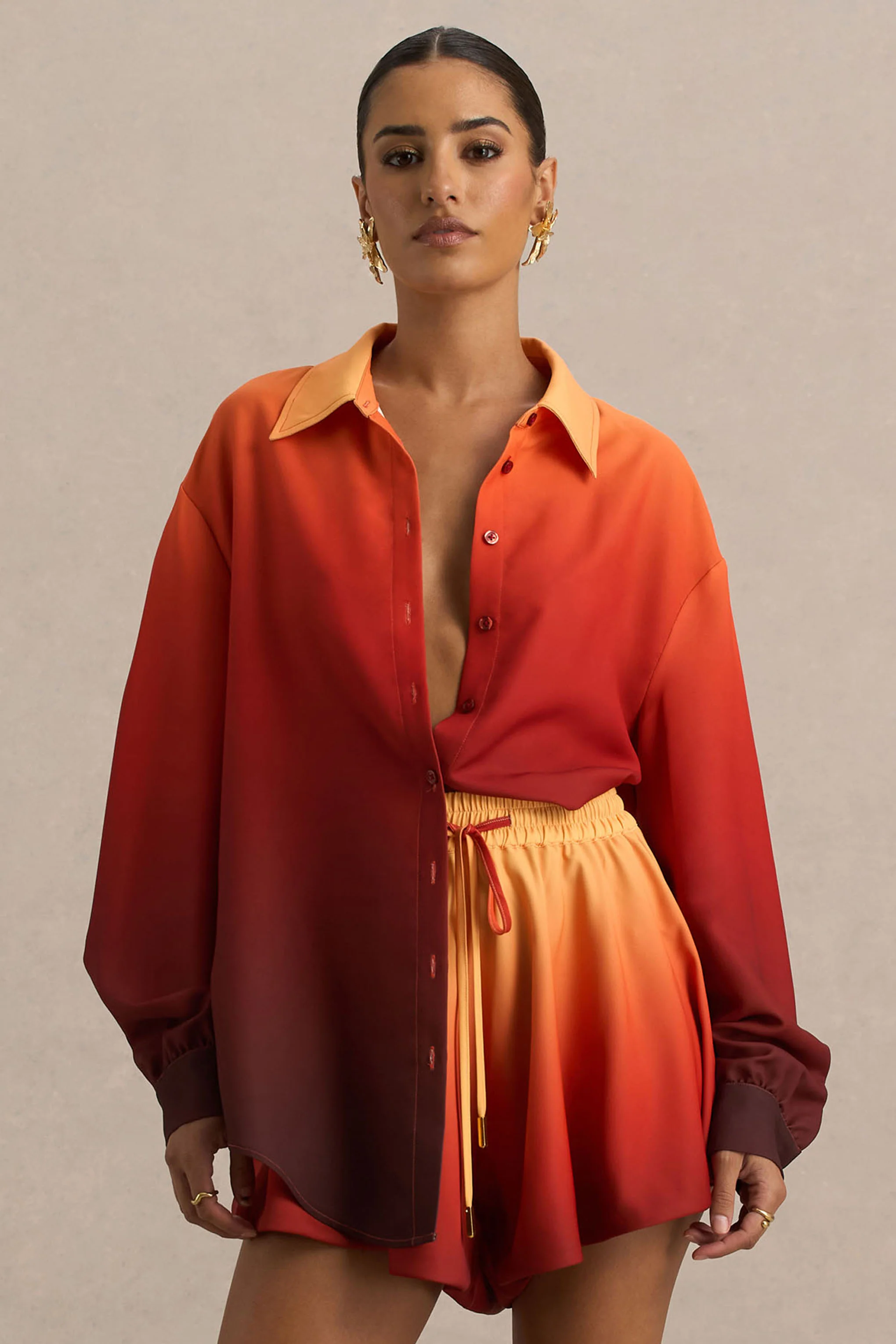 Rowan | Chemise en Satin Ombré à Décolleté Plongeant - Image 4