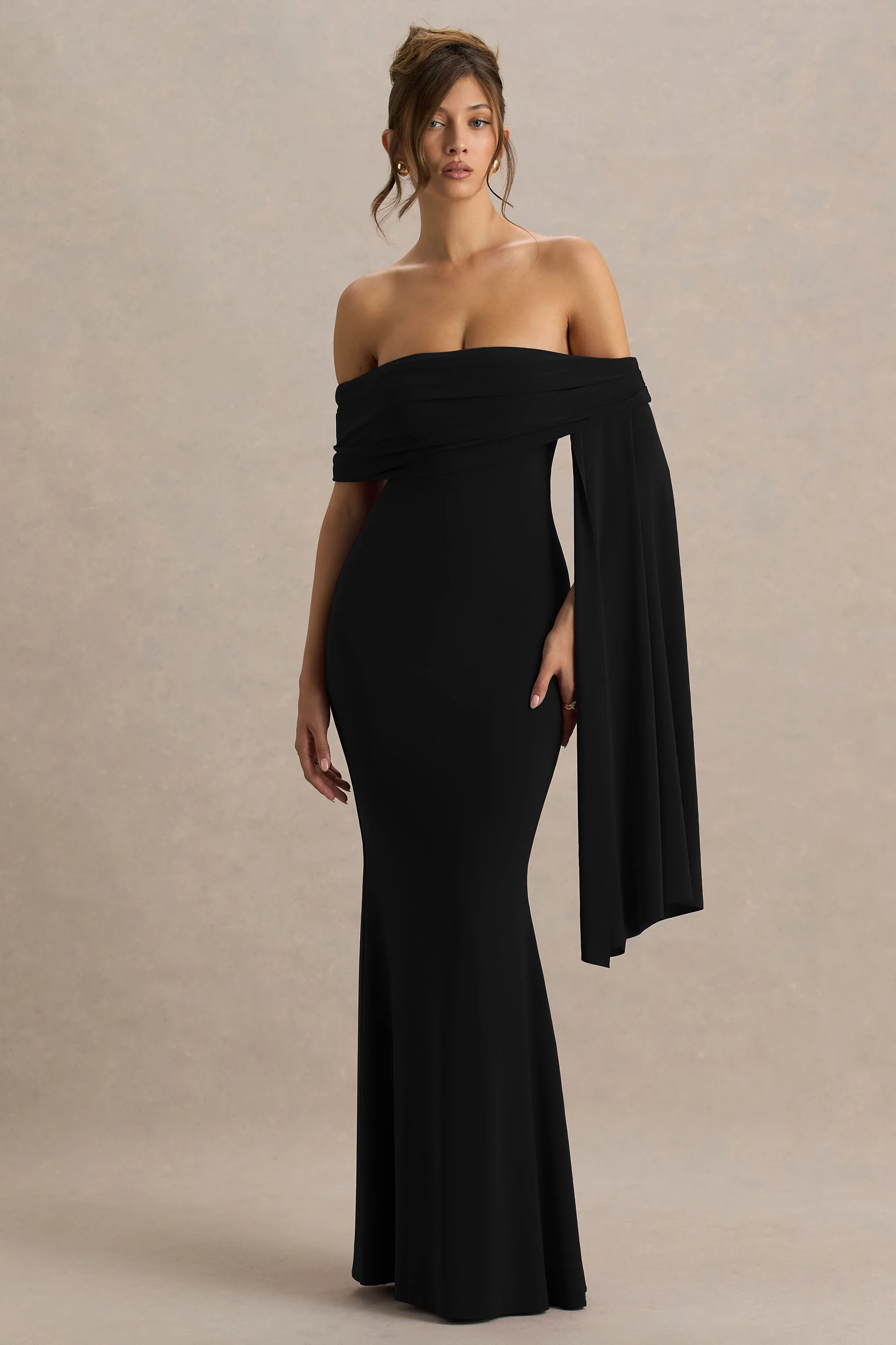 Saffina | Robe longue noire à décolleté bardot avec ceinture fluide - Image 4