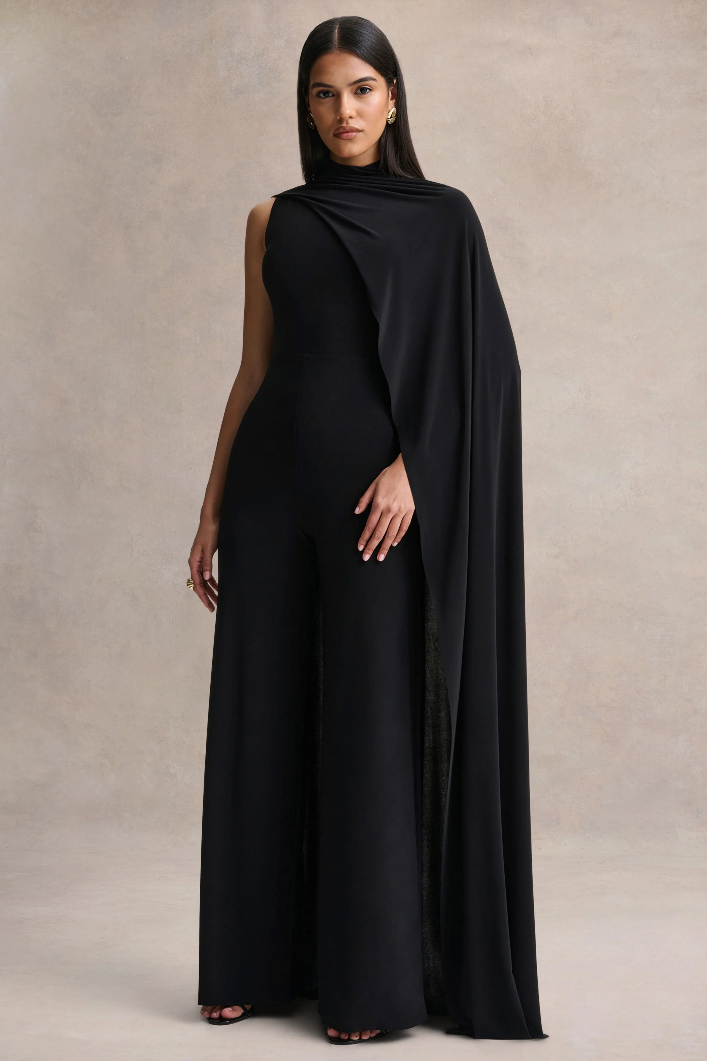 Seema | Combinaison noire à col montant avec cape