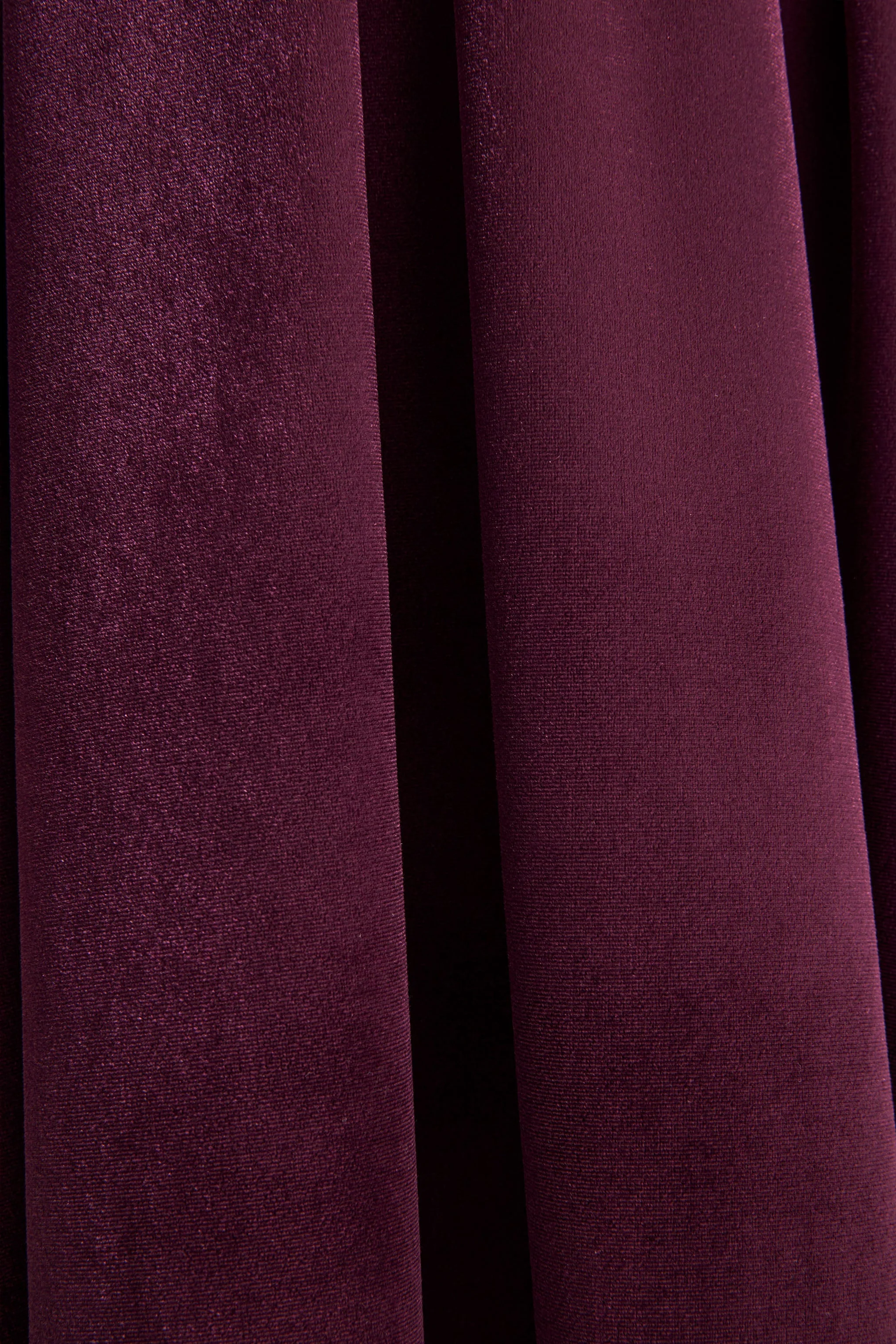 Seraphic | Robe mi-longue bordeaux en velours à manches bouffantes - Image 6