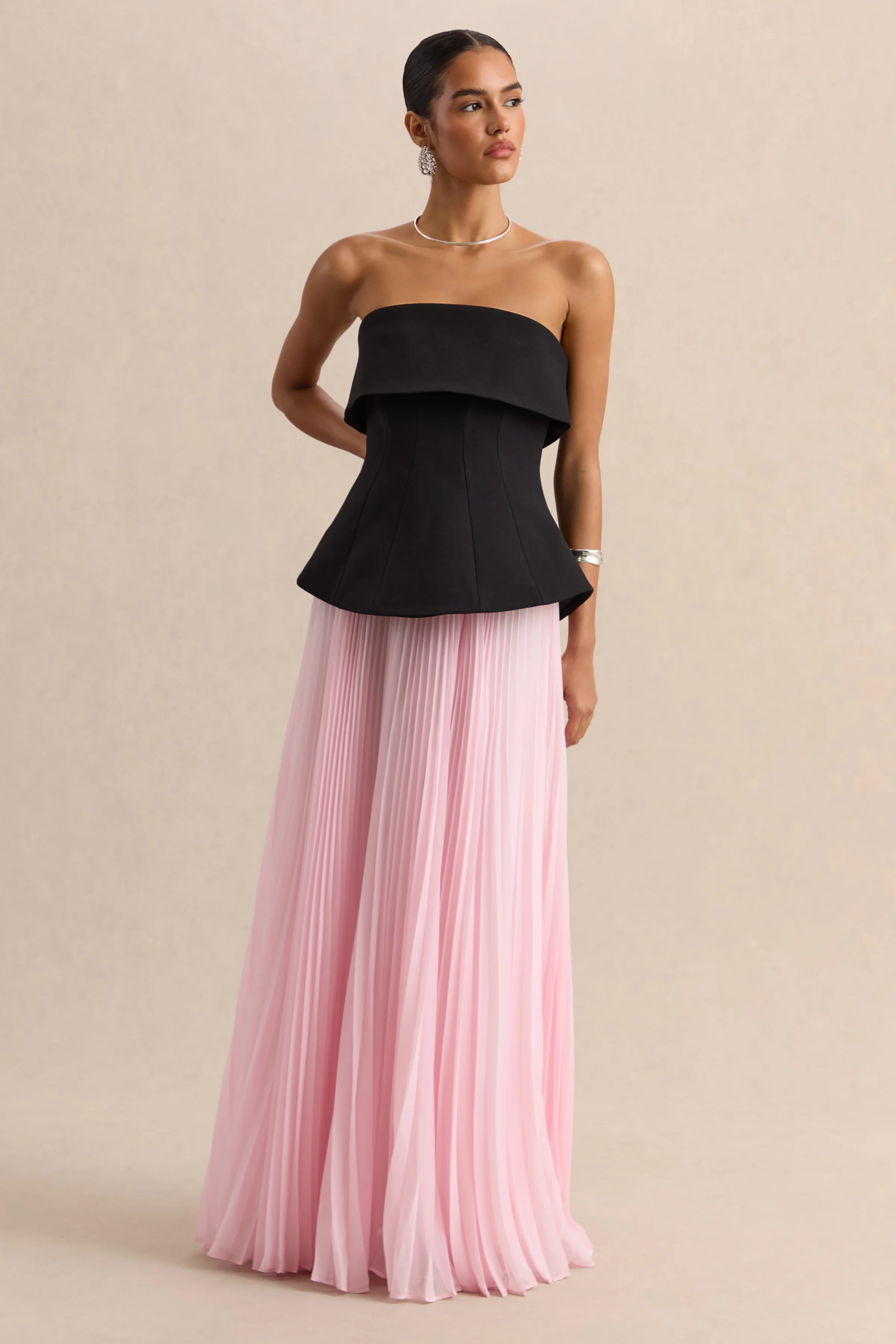 Stellara | Robe longue corset bandeau noire et rose avec jupe transparente - Image 4