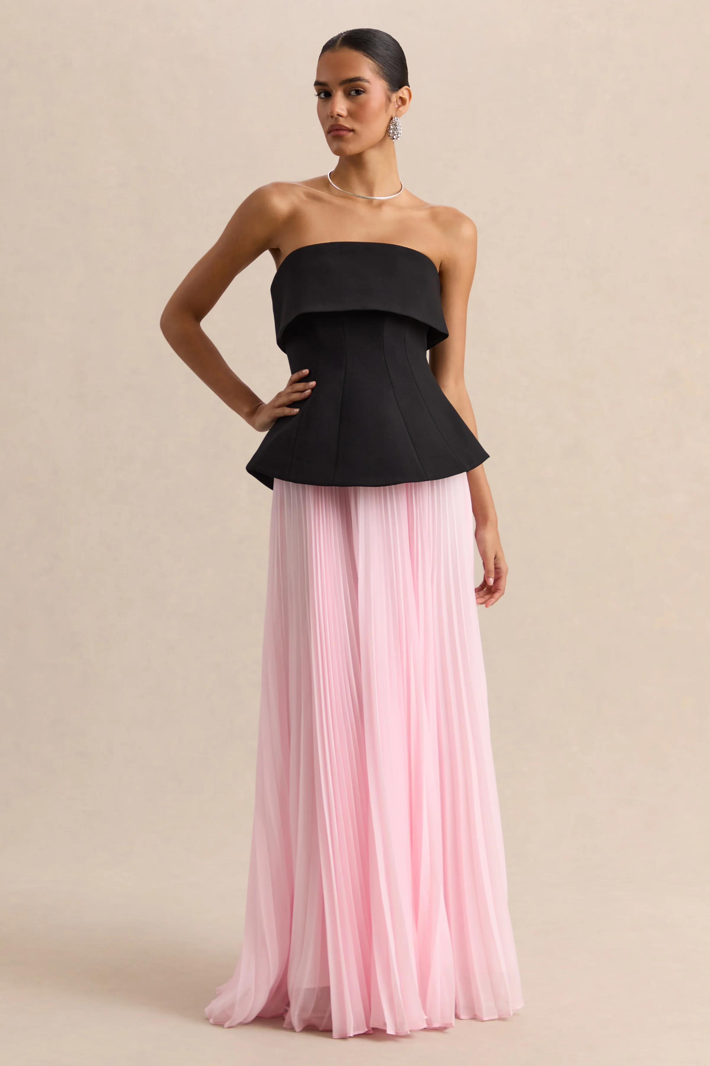 Stellara | Robe longue corset bandeau noire et rose avec jupe transparente - Image 6
