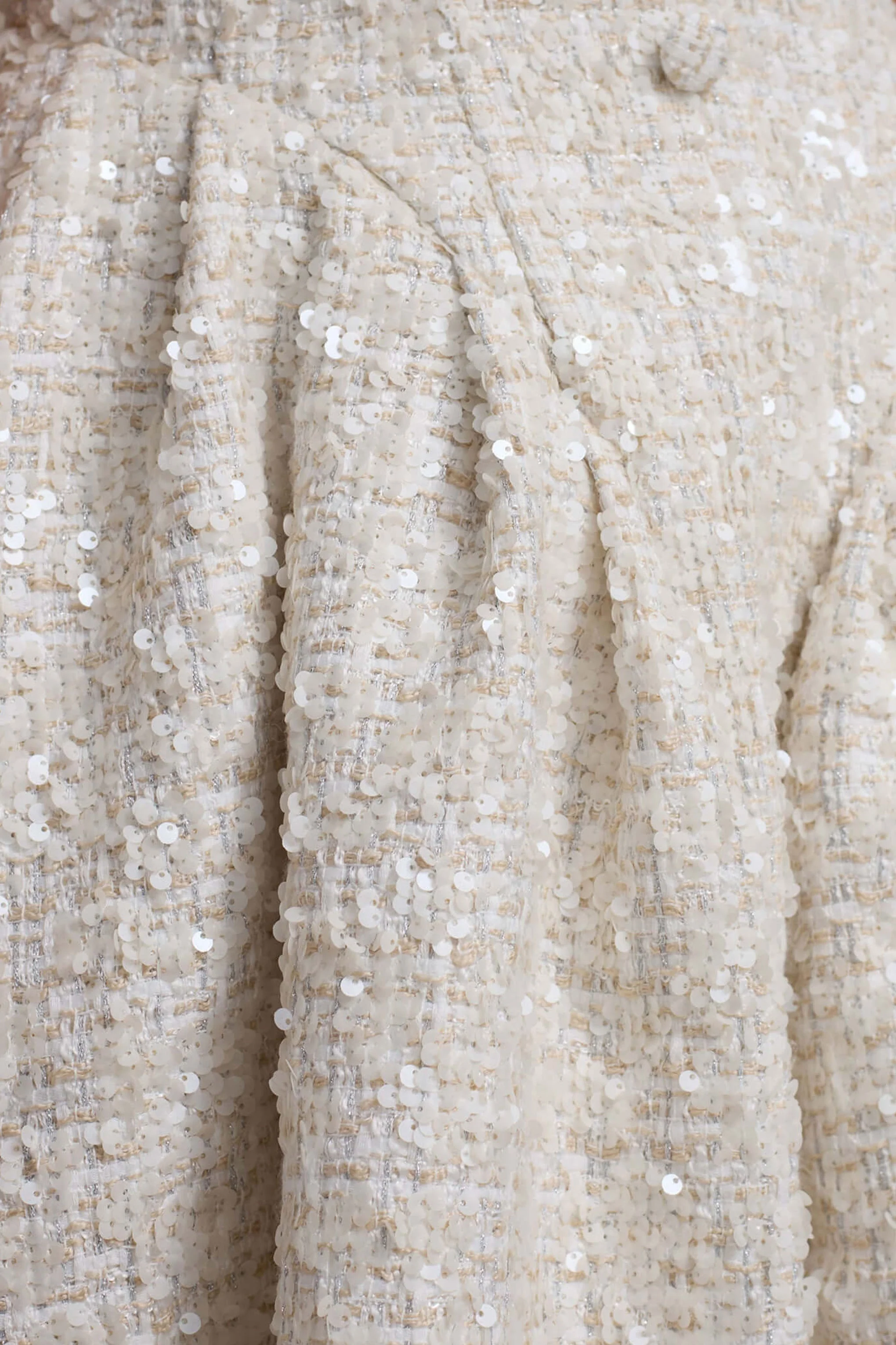 Sugar Plum | Robe Mini à Encolure Carrée en Bouclé Crème - Image 6