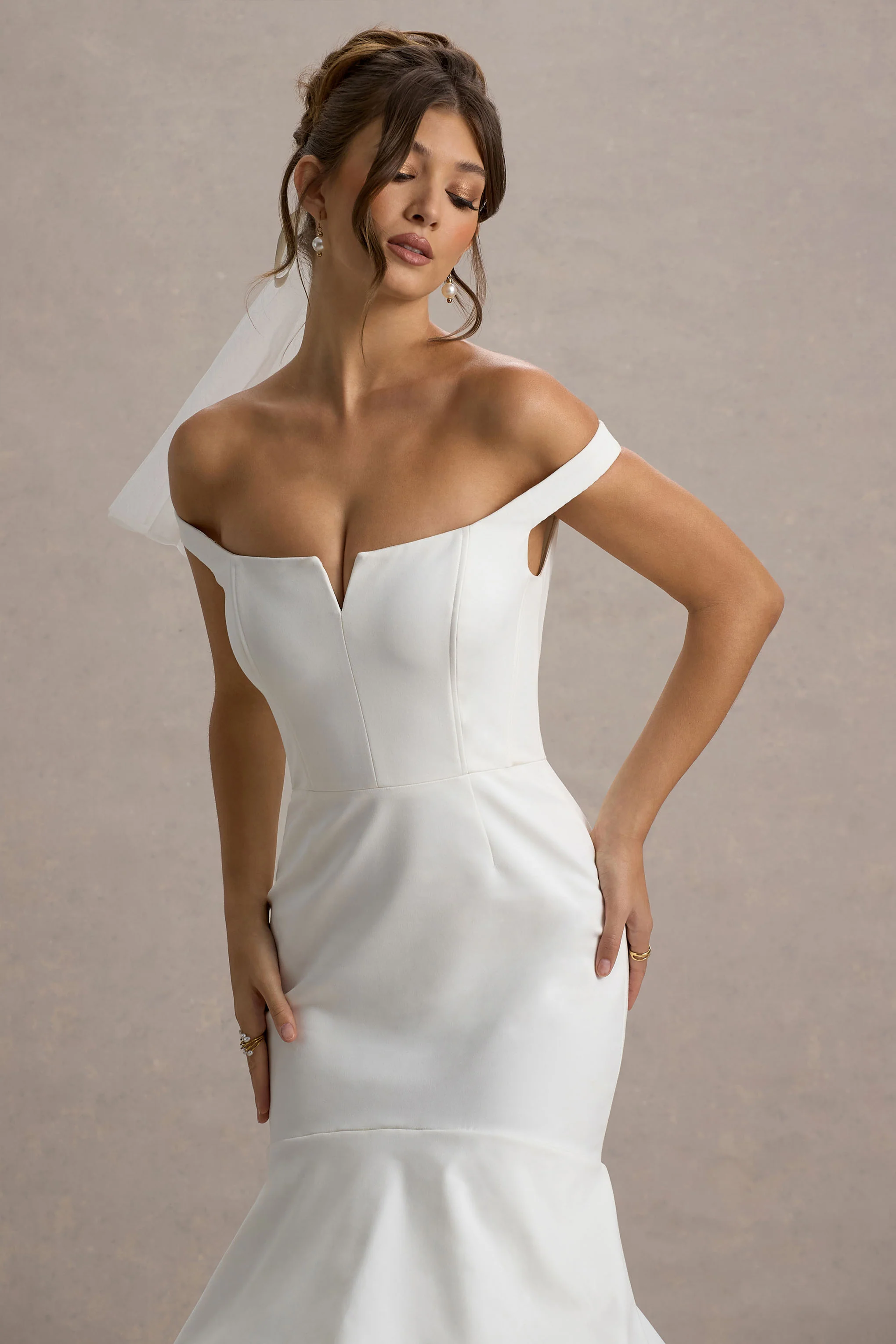 The Greatest | Robe longue Bardot Blanche et Crème avec Jupe en Tulle - Image 3