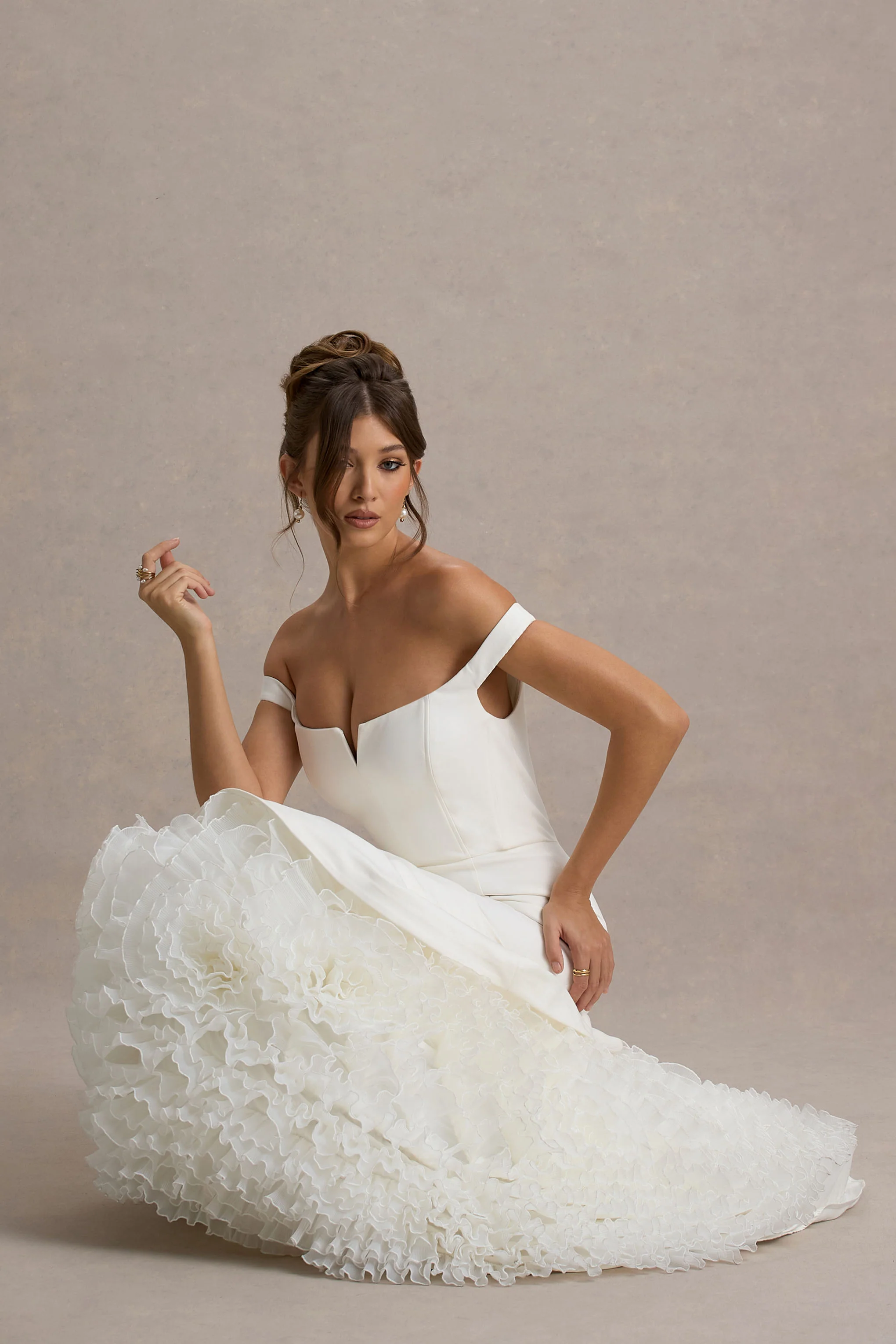 The Greatest | Robe longue Bardot Blanche et Crème avec Jupe en Tulle - Image 6