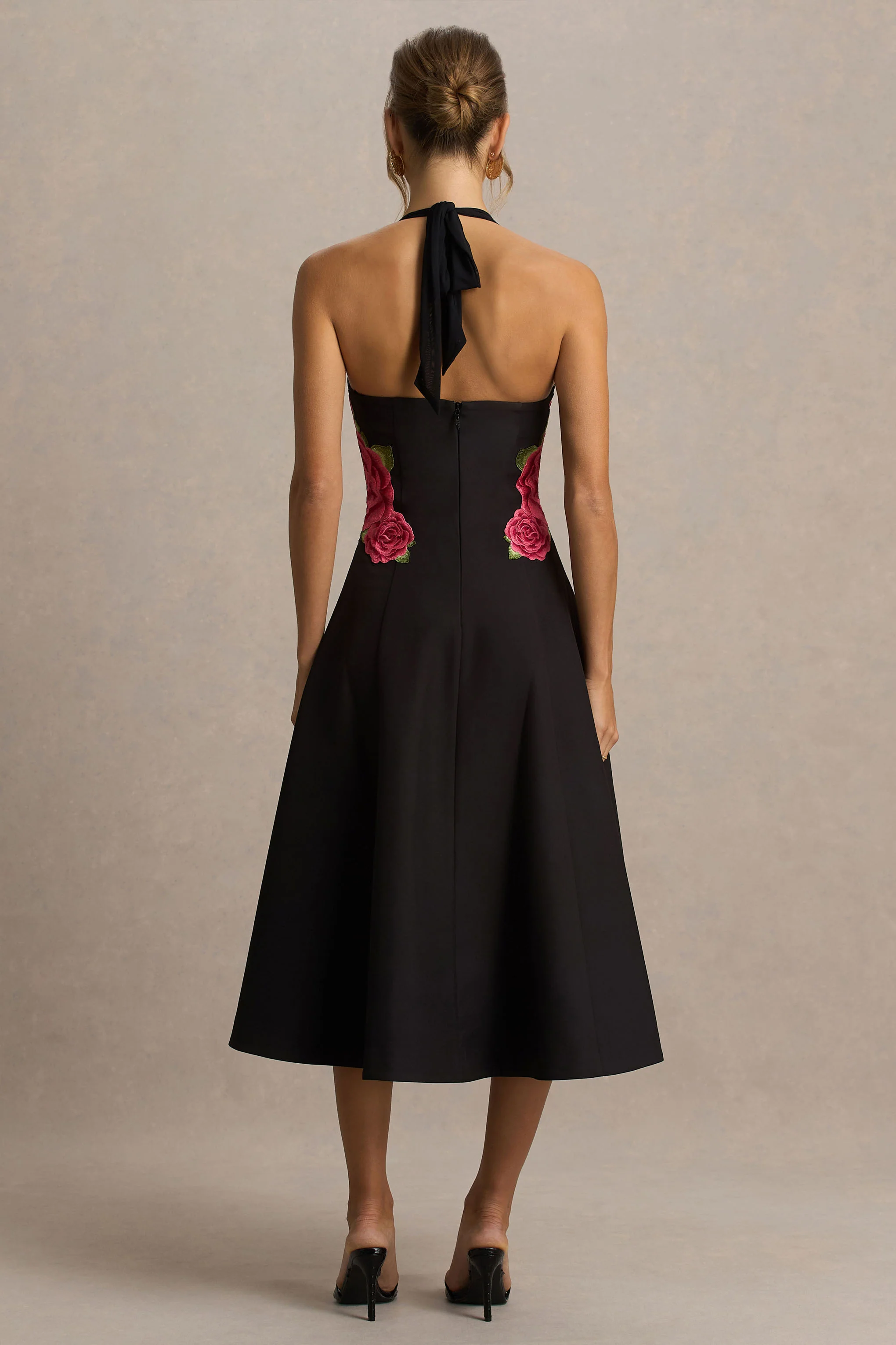 Tillie | Robe mi-longue noire à encolure américaine - Image 2