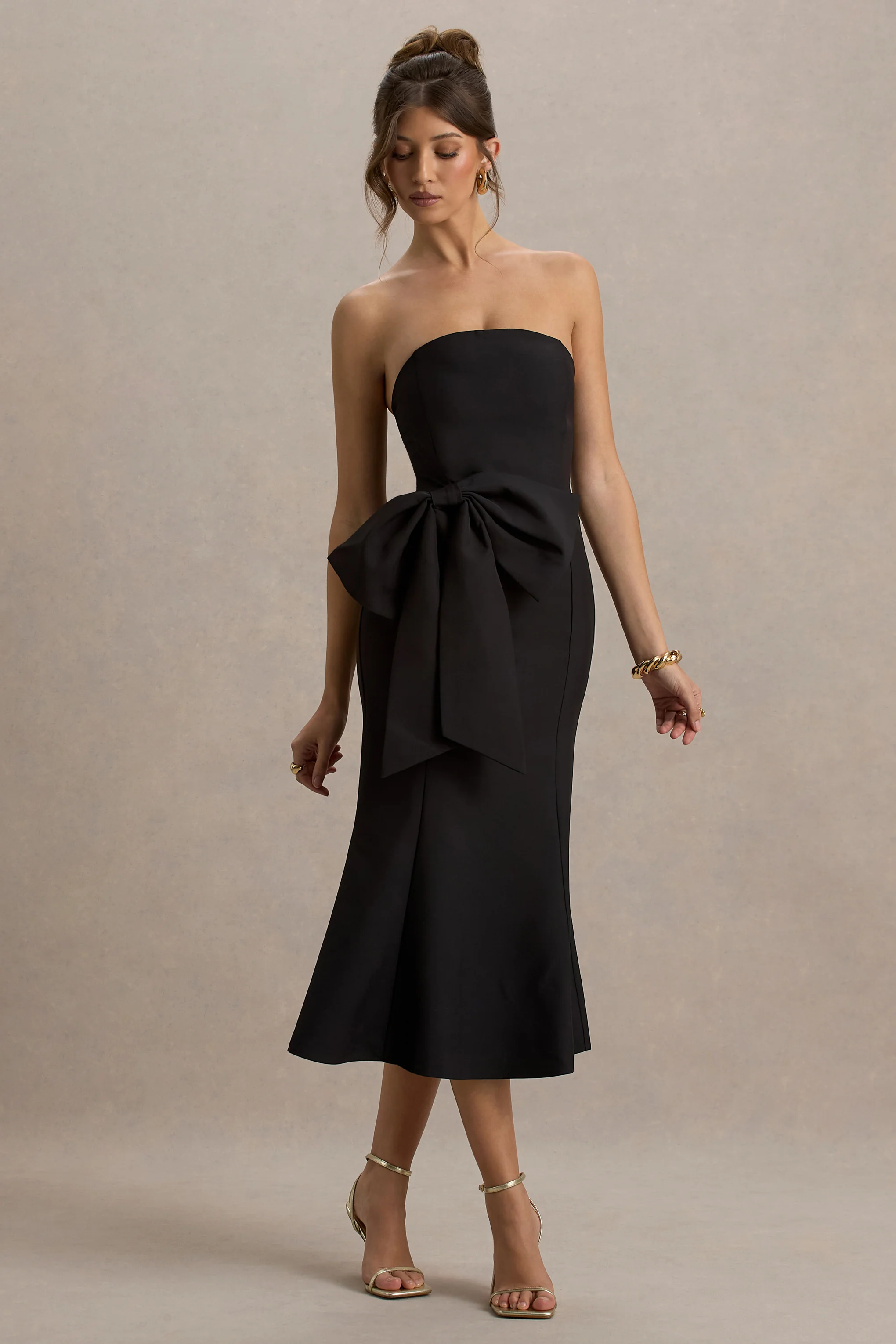 To Me | Robe Midi Bandeau Noire avec Nœud Oversize - Image 4