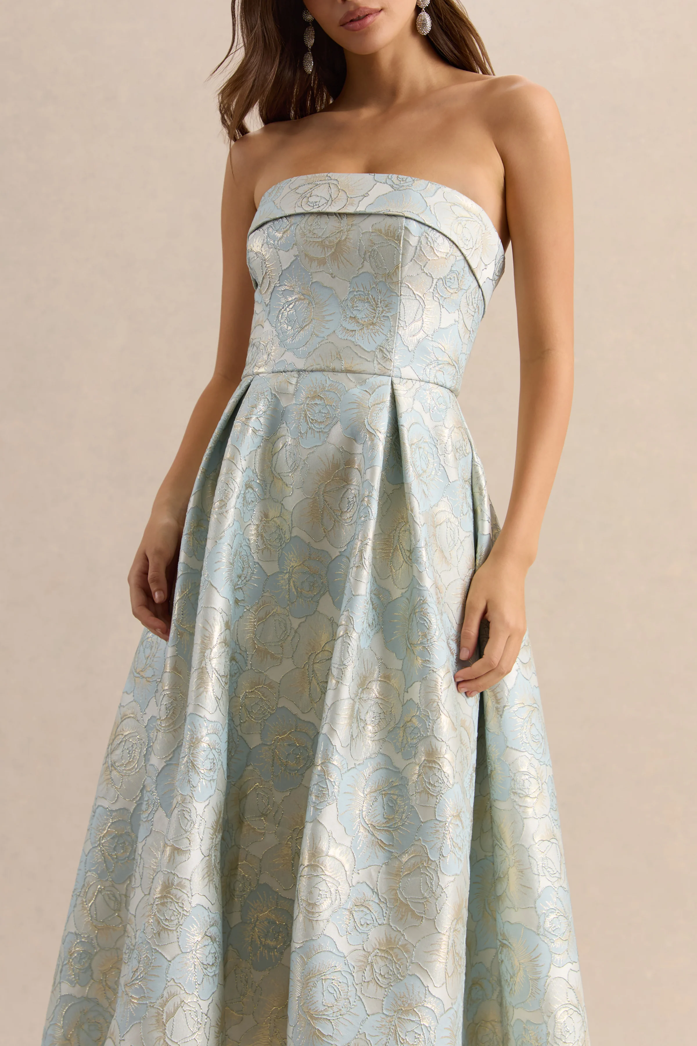 Tori | Robe mi-longue patineuse bandeau en jacquard bleu poudré - Image 3