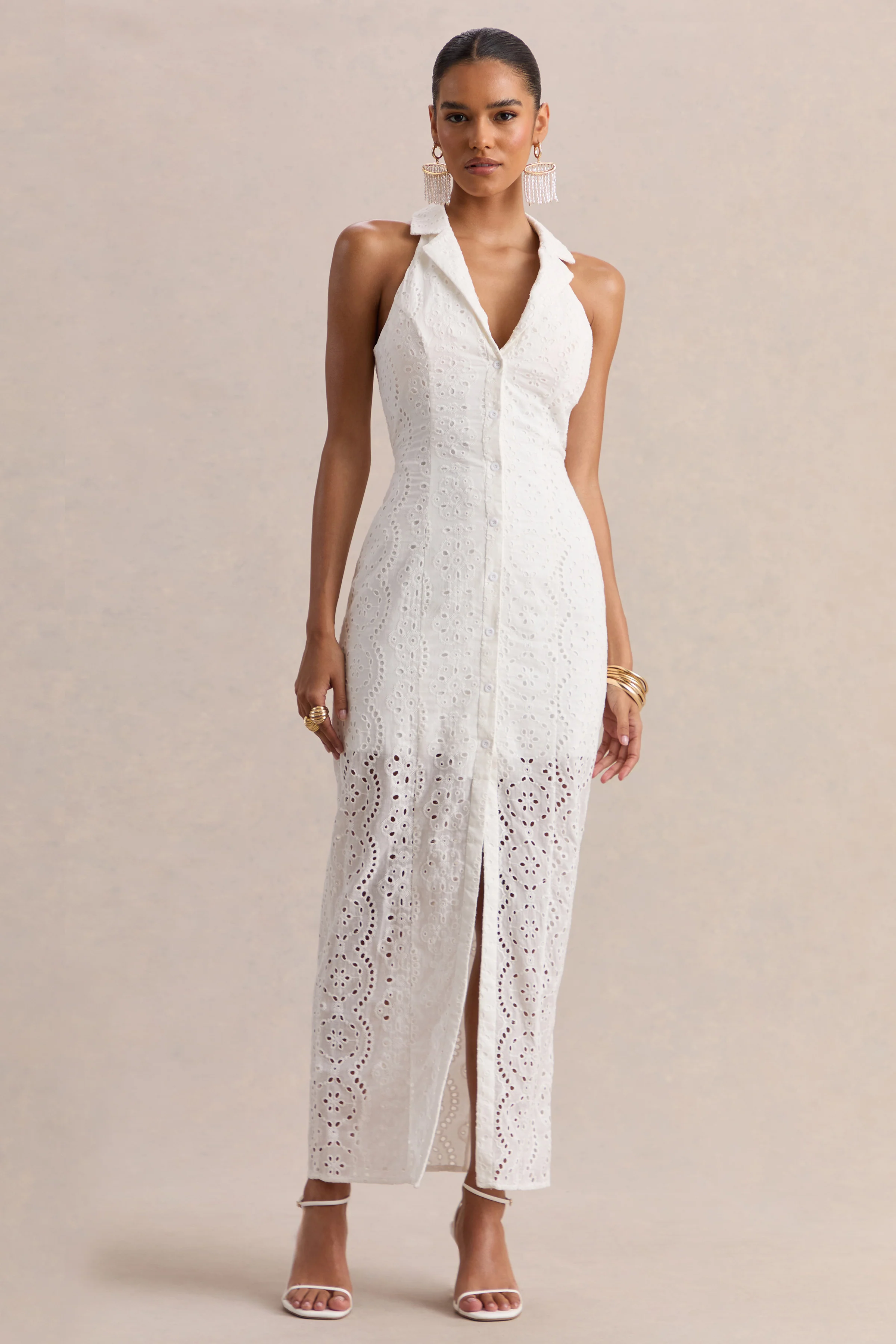 Tover | Robe longue blanche en broderie anglaise à encolure plongeante - Image 4
