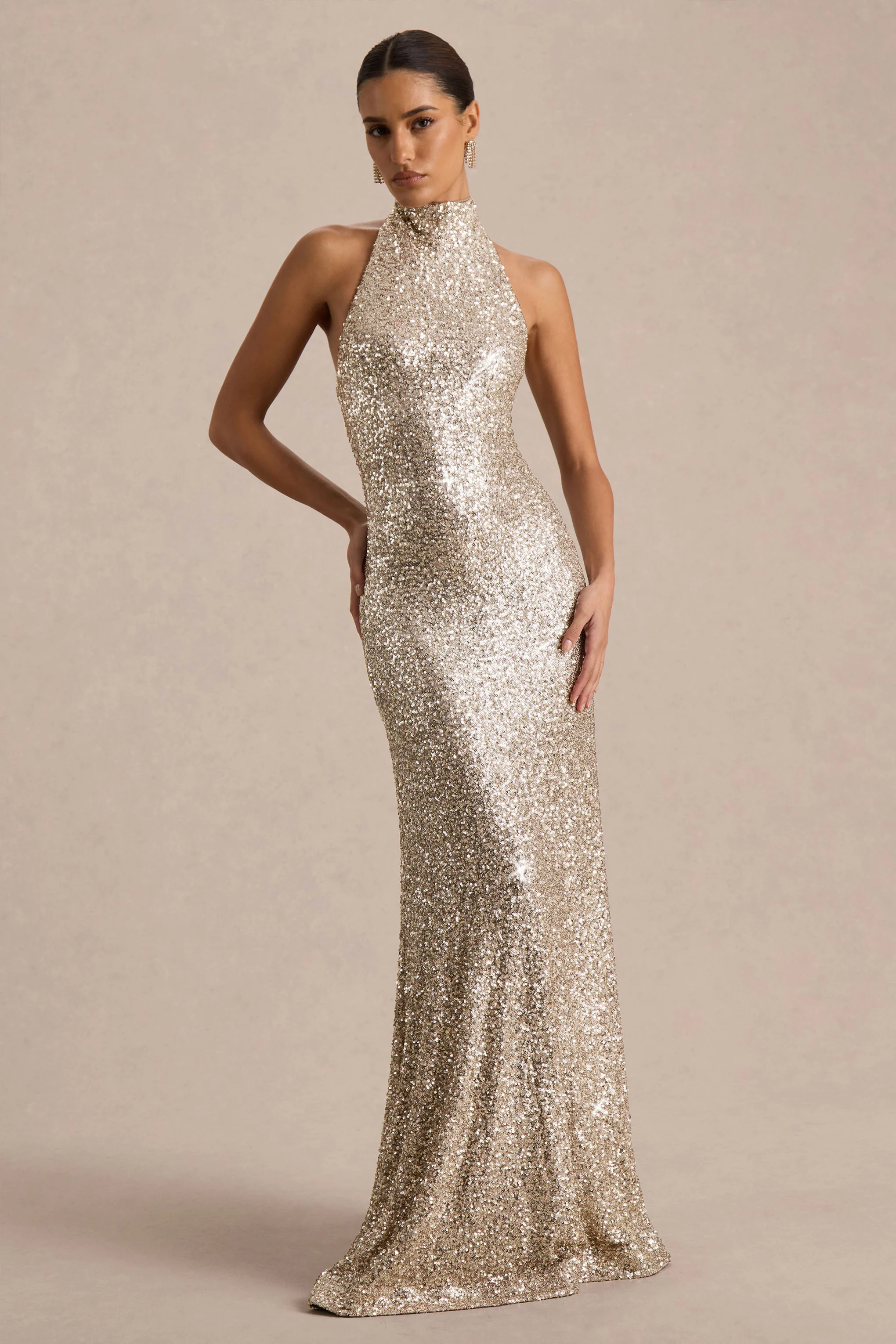 Tulia | Robe longue en sequins dorés à col montant - Image 4