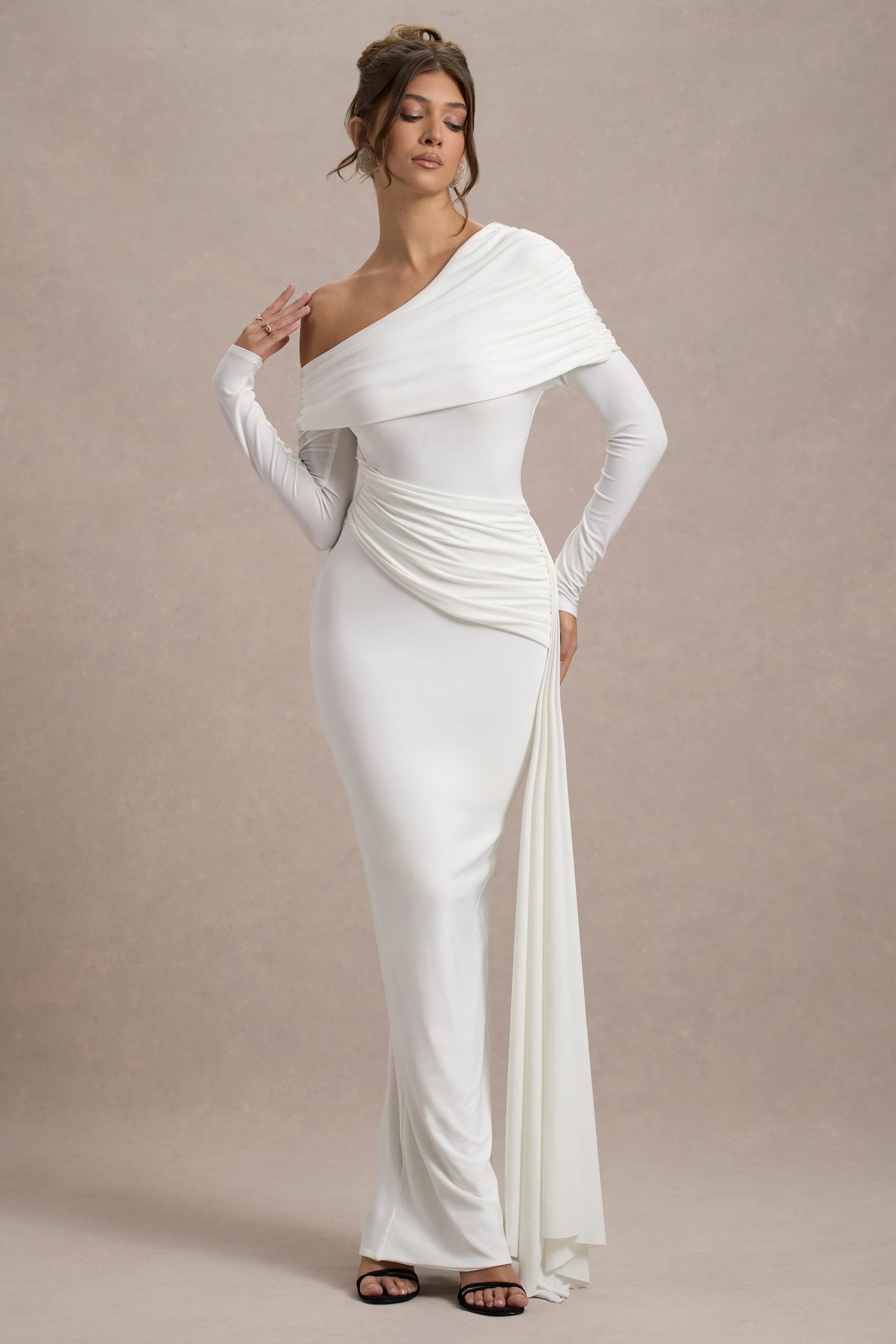 Valina | Robe longue asymétrique blanche froncée avec drapé - Image 4