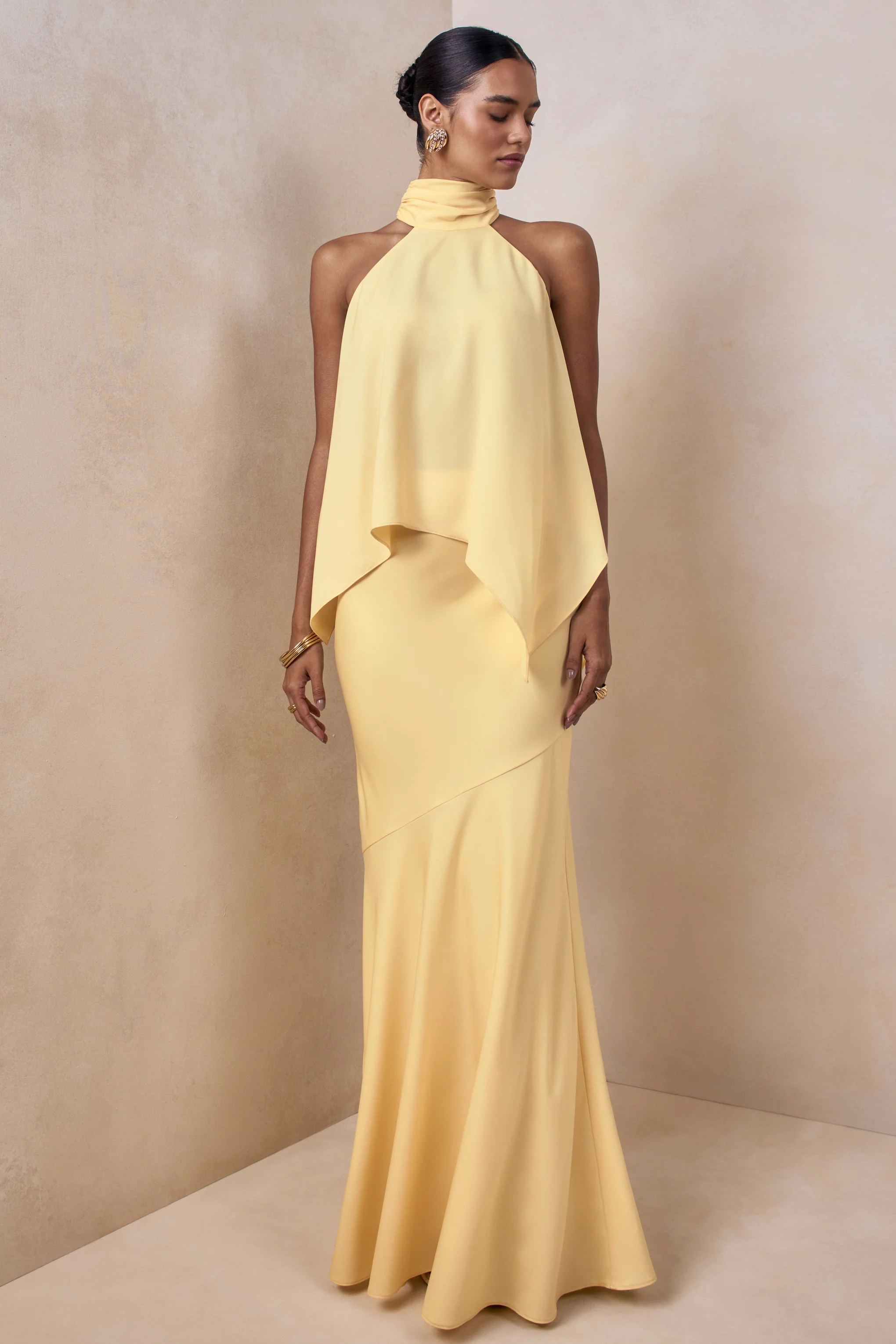 Vayla | Jupe longue asymétrique taille basse en satin mat citron