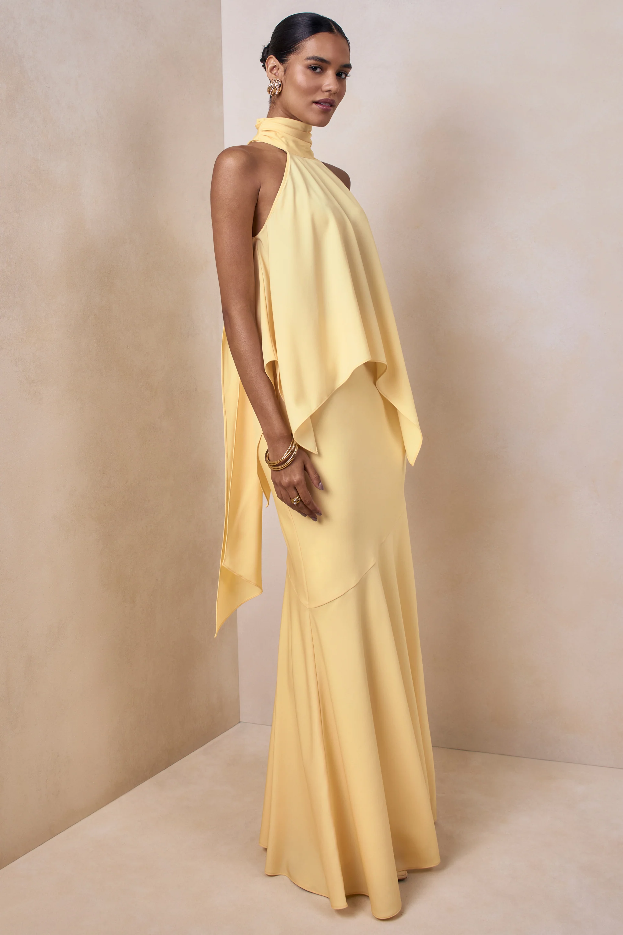 Vayla | Jupe longue asymétrique taille basse en satin mat citron - Image 5