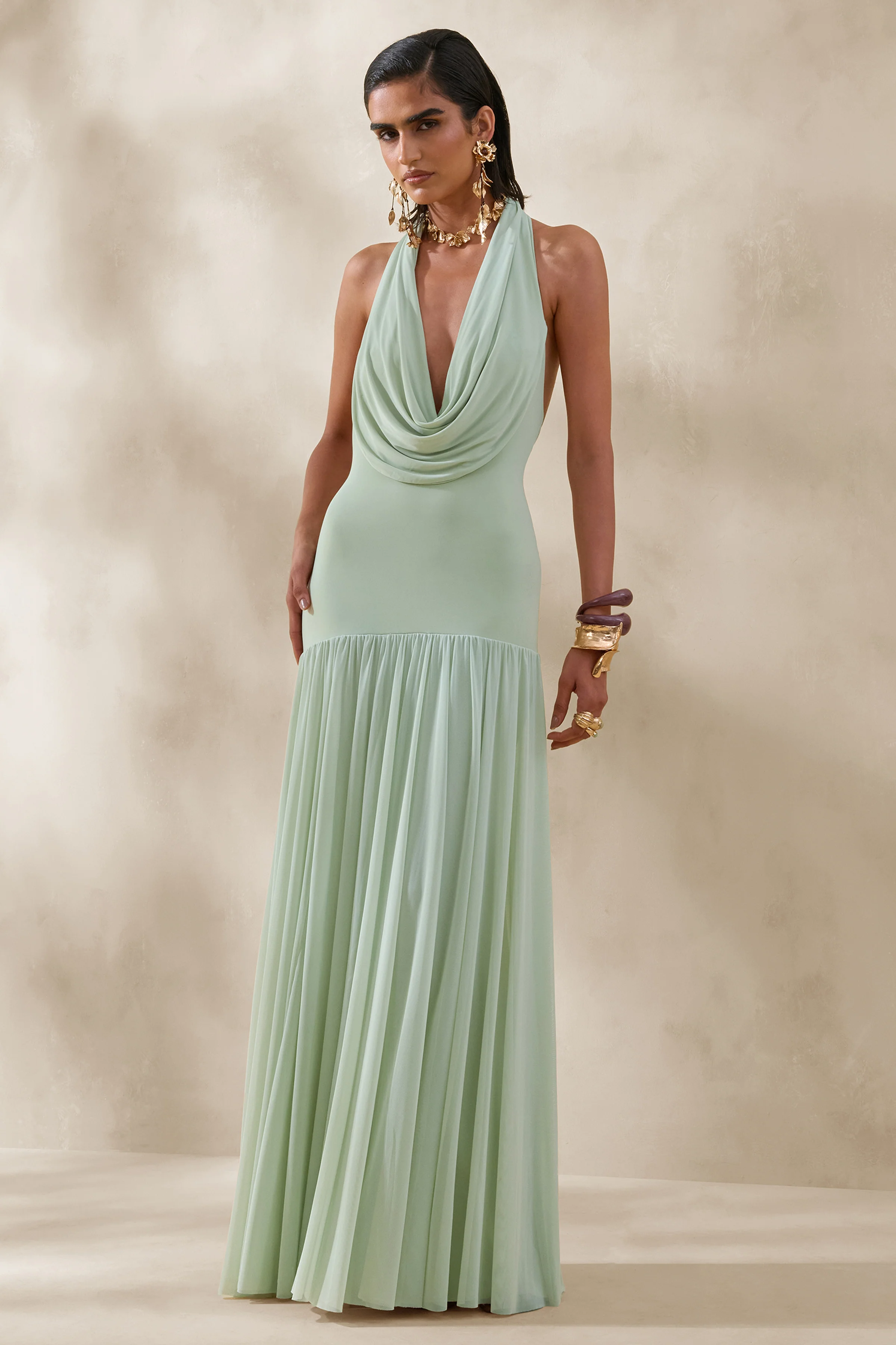 Verity | Robe longue verte à encolure drapée avec jupe transparente - Image 5