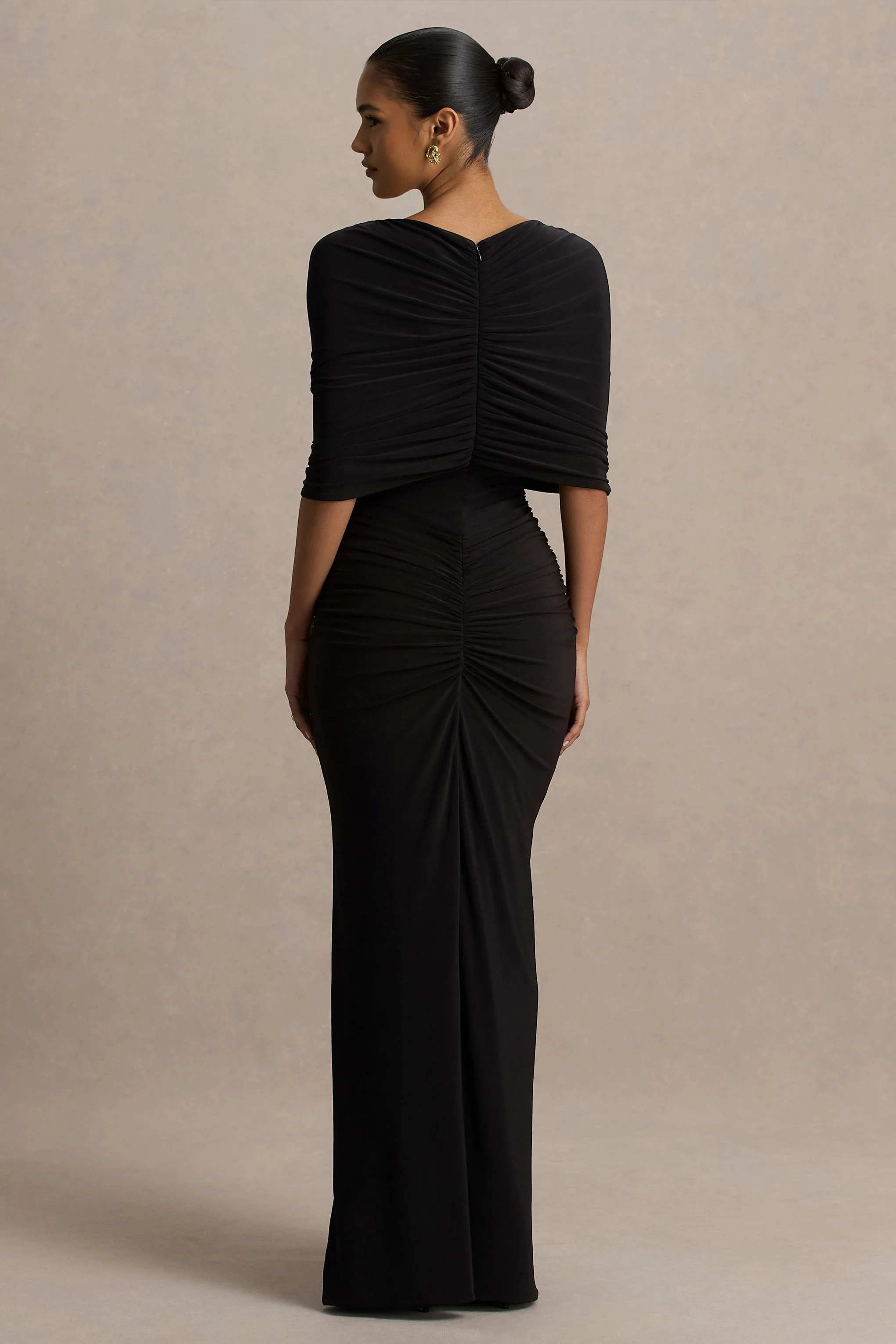 Zinnie | Robe longue noire à manches cape avec panneau en mesh - Image 2