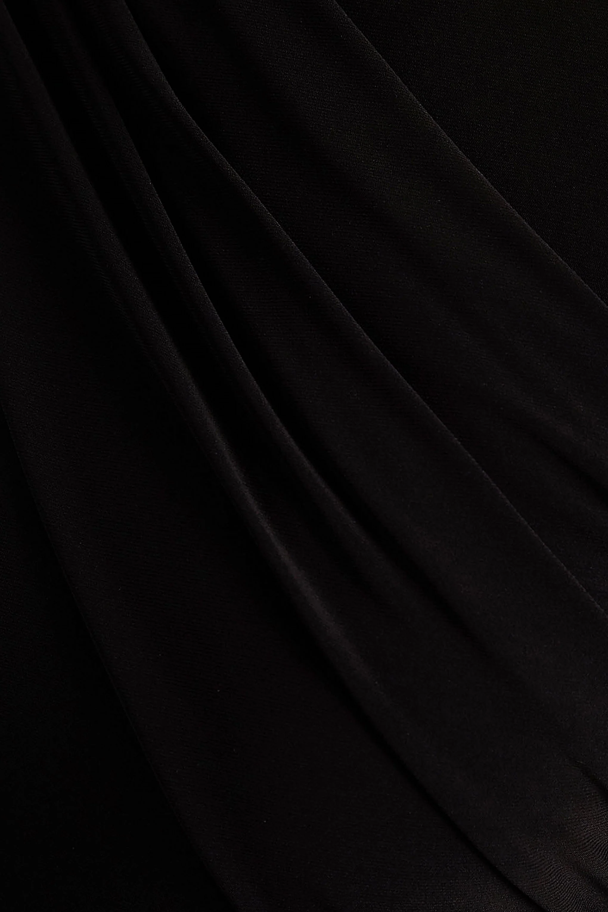 Zora | Mini-robe noire à col montant et drapé avec écharpe - Image 6