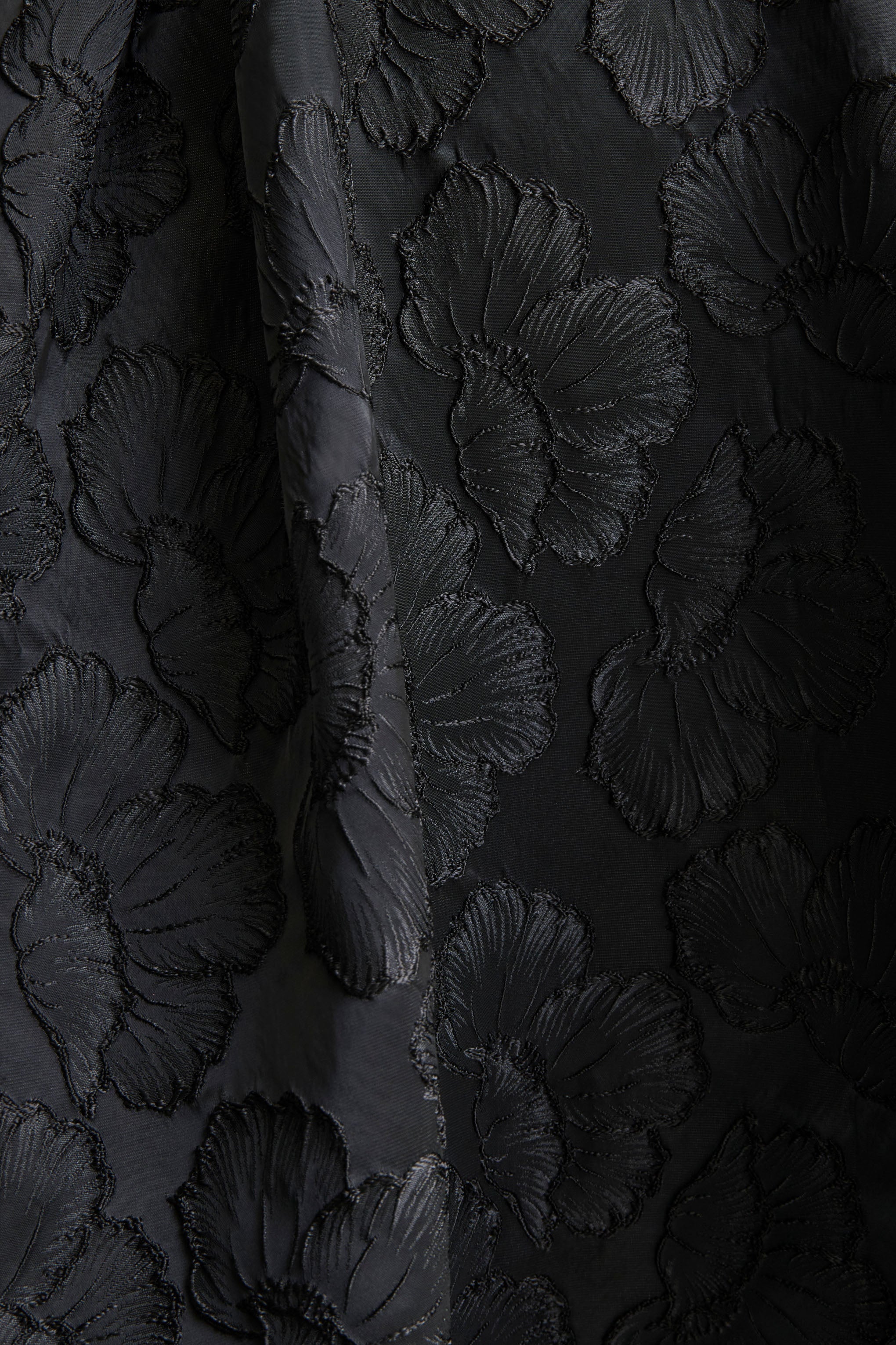 Zuma | Robe mi-longue bustier en jacquard métallisé noir - Image 6
